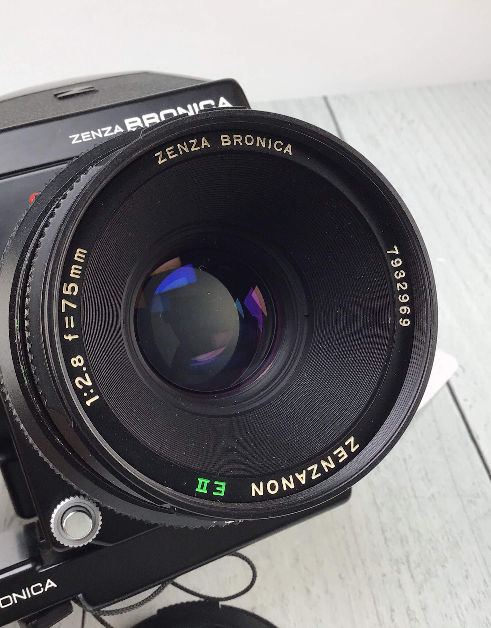 Bronica Bronica ETRS Camera w/ 75mm, Prism, 120 Back Used Good