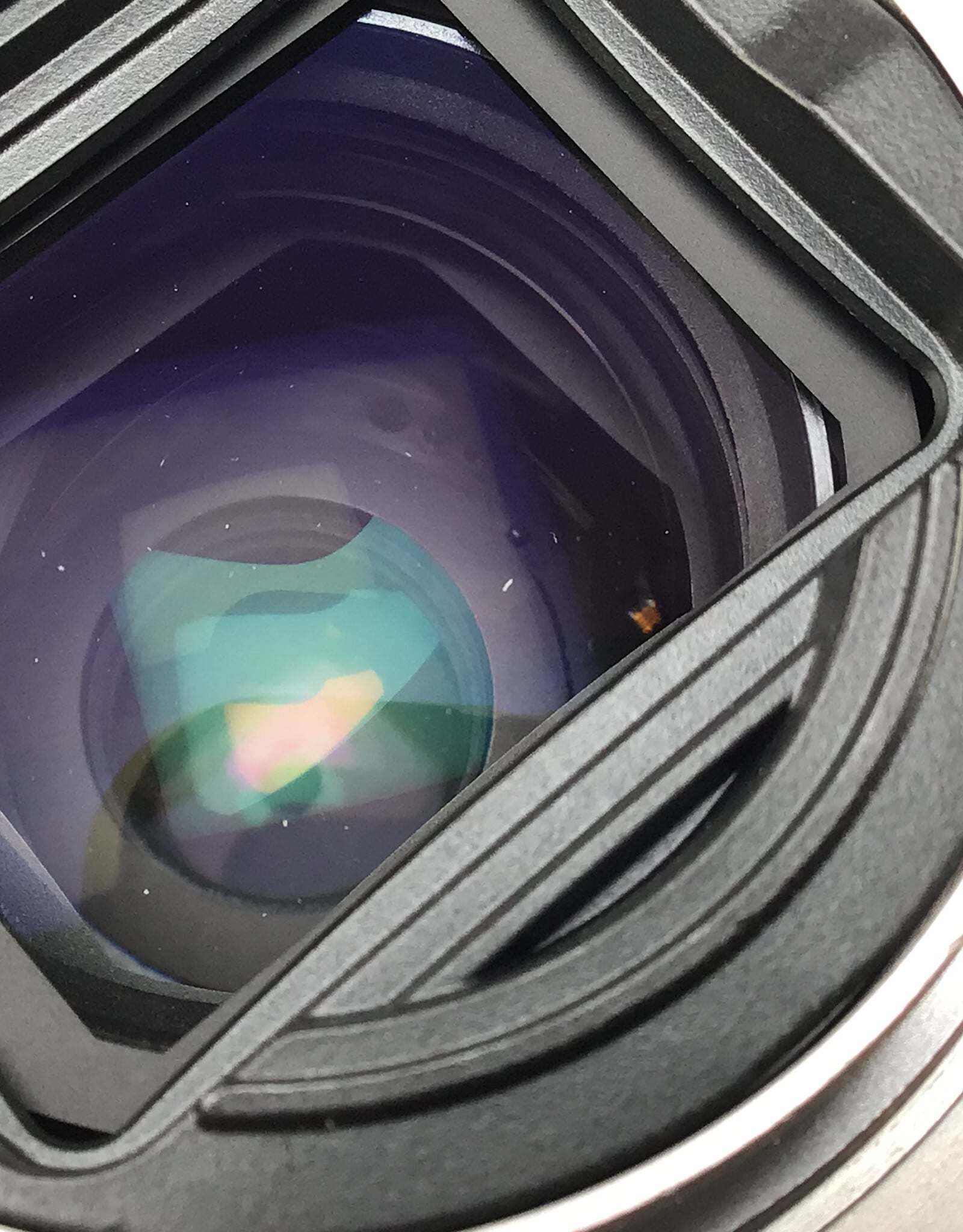 SONY Sony FE 24-240mm f3.5-6.3 OSS Lens Used Fair