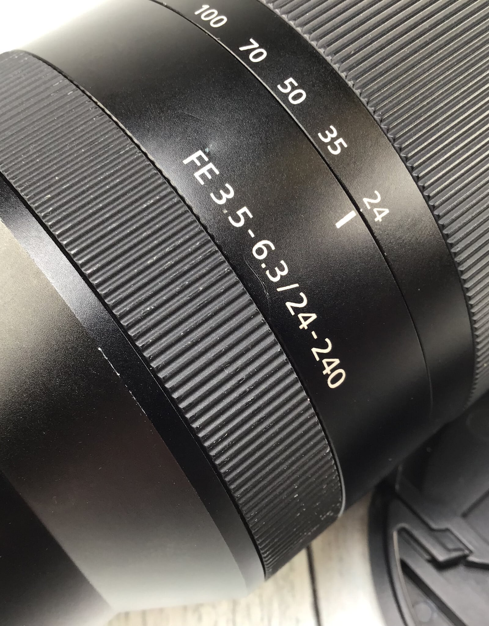 SONY Sony FE 24-240mm f3.5-6.3 OSS Lens Used Fair
