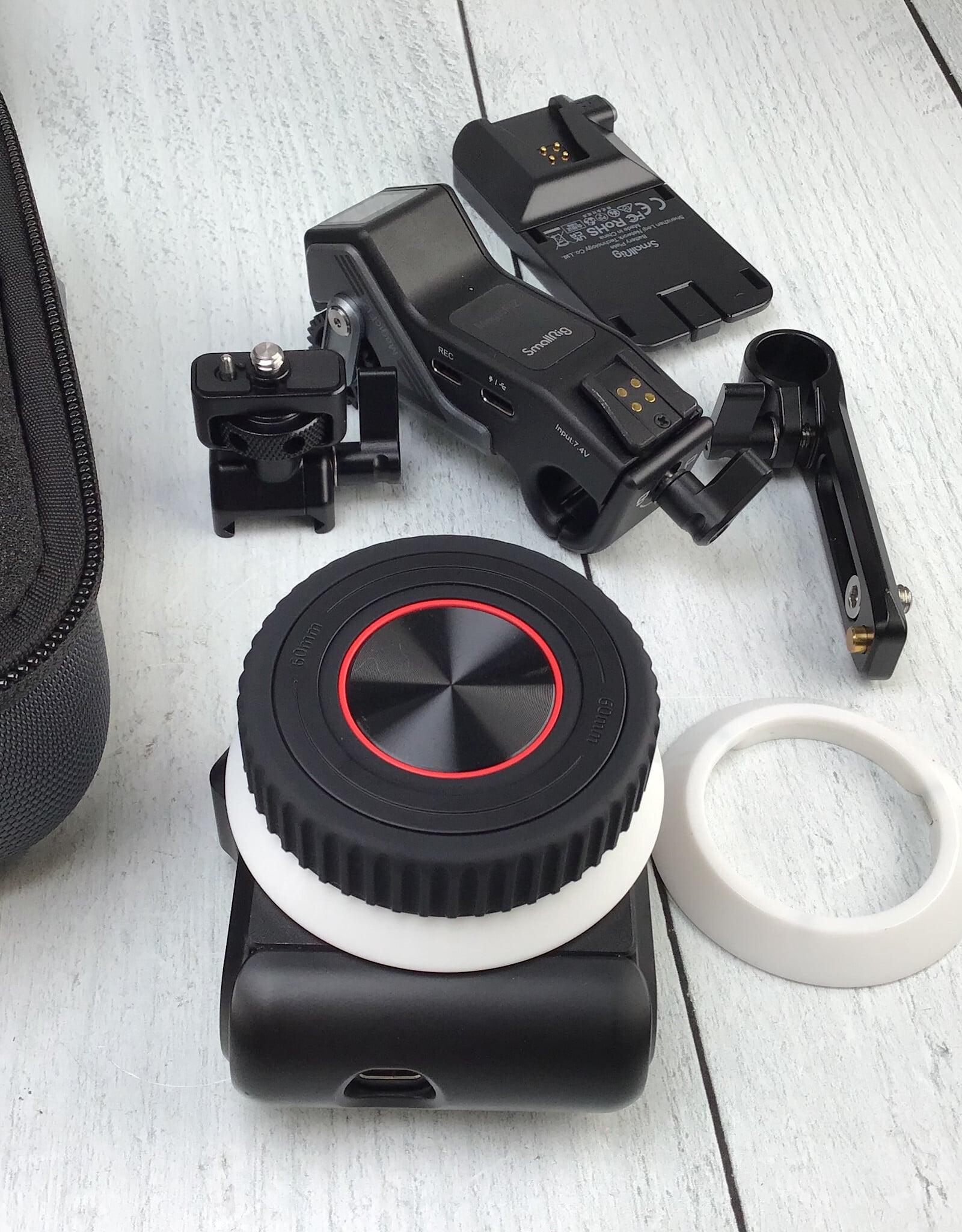 SmallRig SmallRig Wireless Handwheel Controller  Kit in Case Used Good