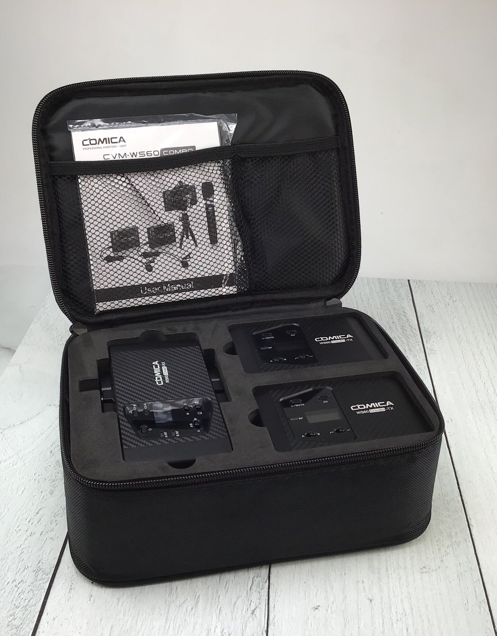 Comica Comica EVM WS60 Wireless Microphone Combo in Case Used Good