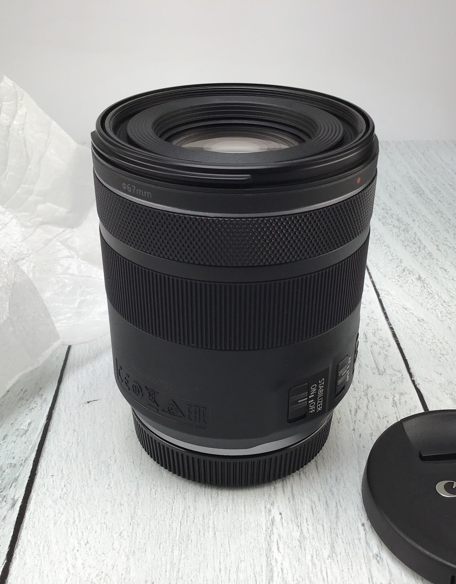 CANON Canon RF 85mm f2 Macro IS STM Lens Used EX