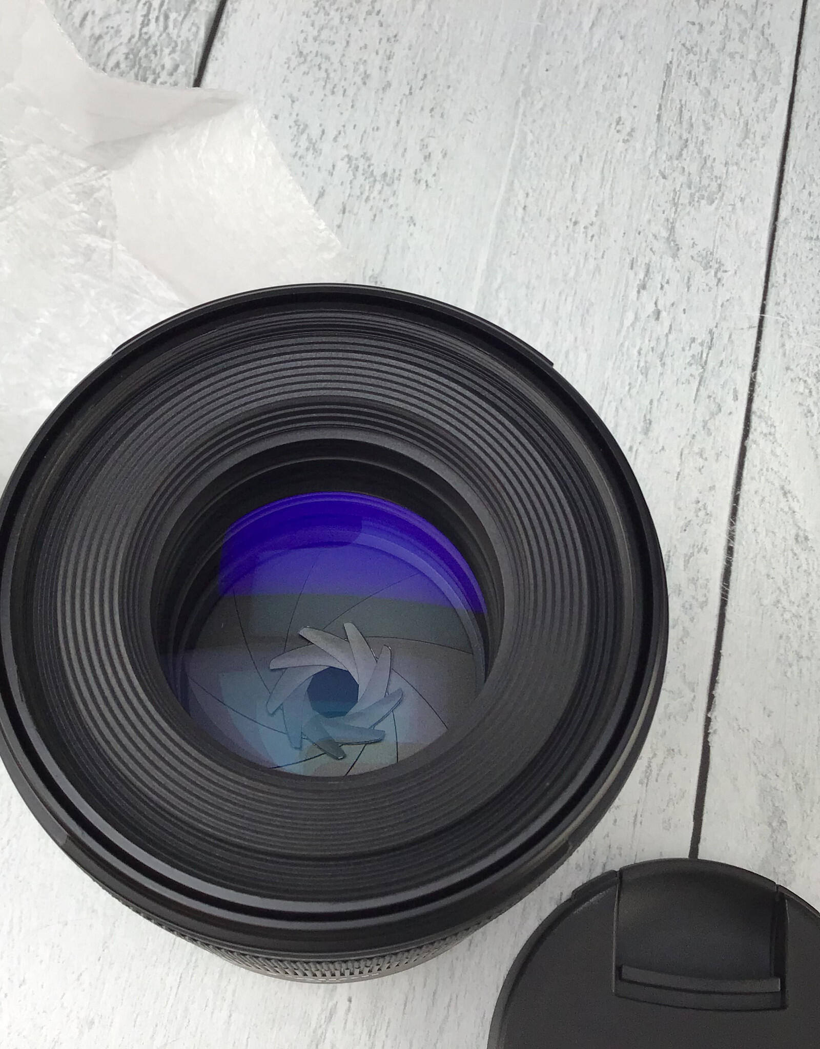 CANON Canon RF 85mm f2 Macro IS STM Lens Used EX