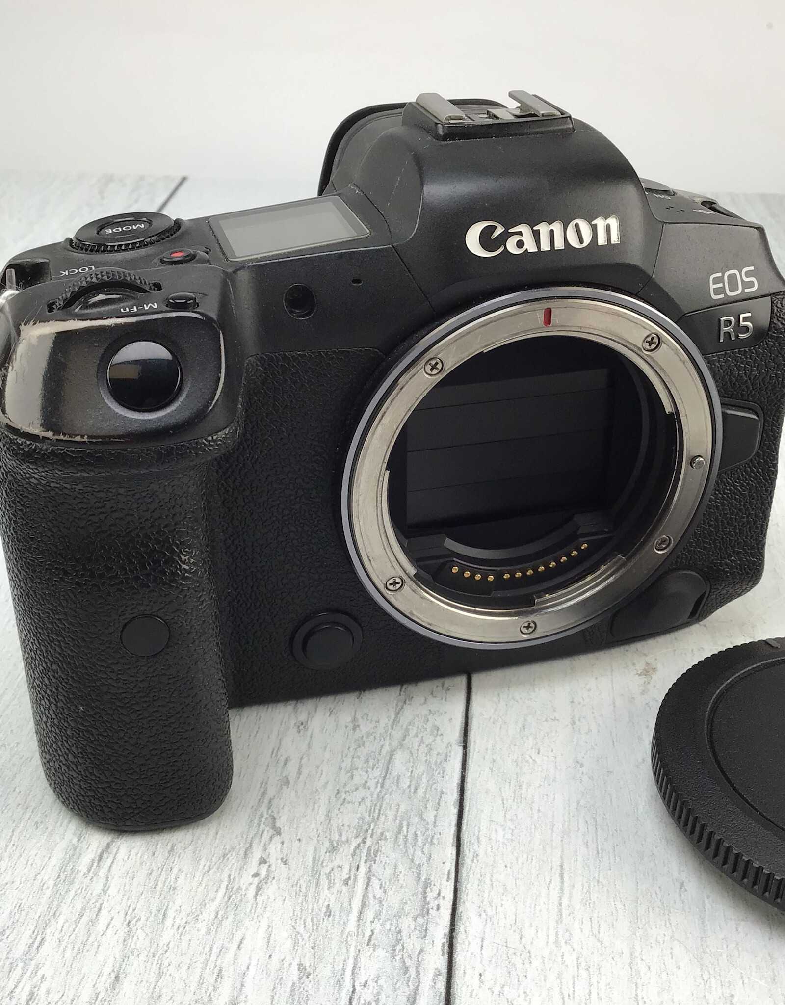 CANON Canon EOS R5 Camera Body Used Fair