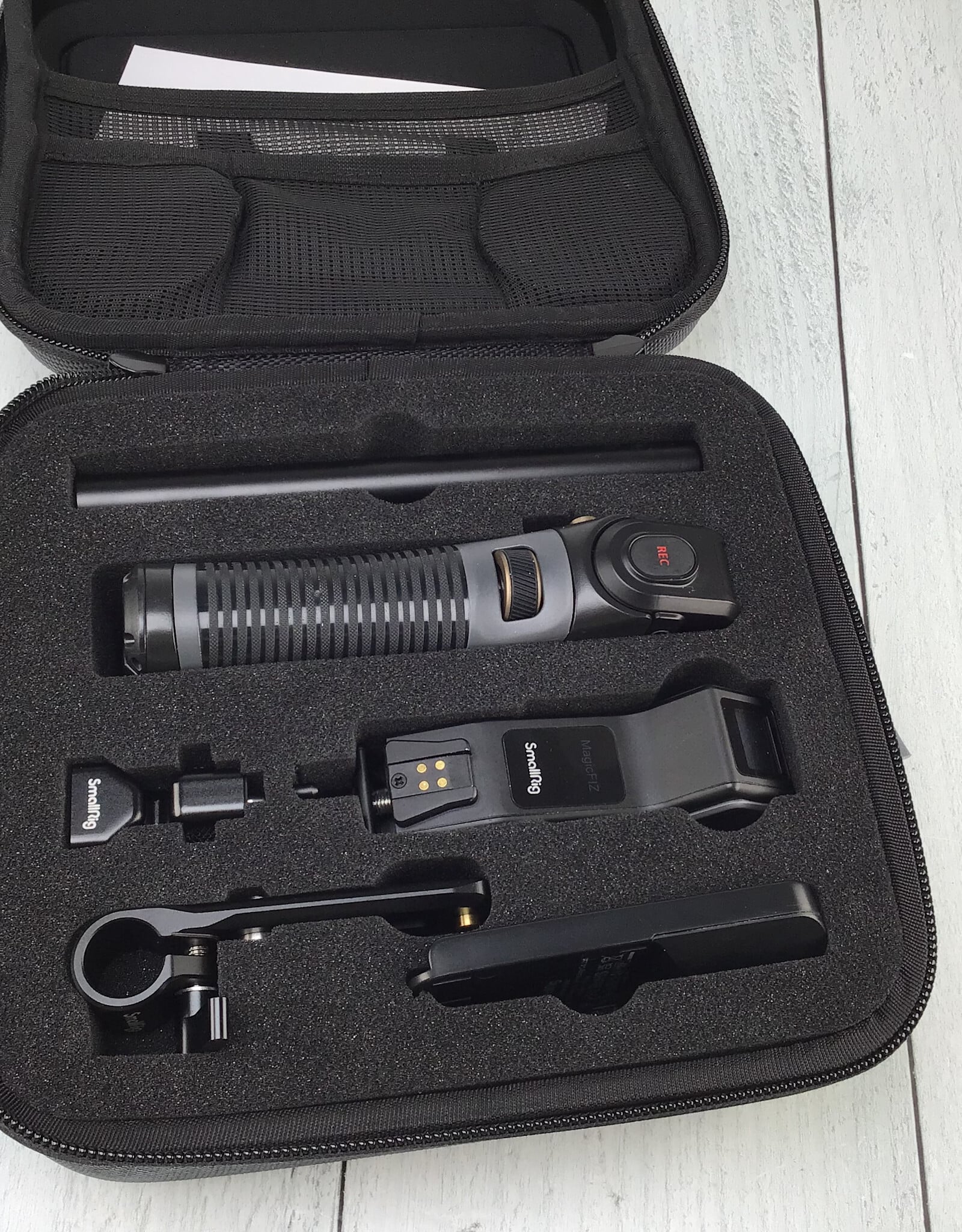 SmallRig SmallRig MagicFIZ Wireless Follow Focus System 3782  in Case Used Good