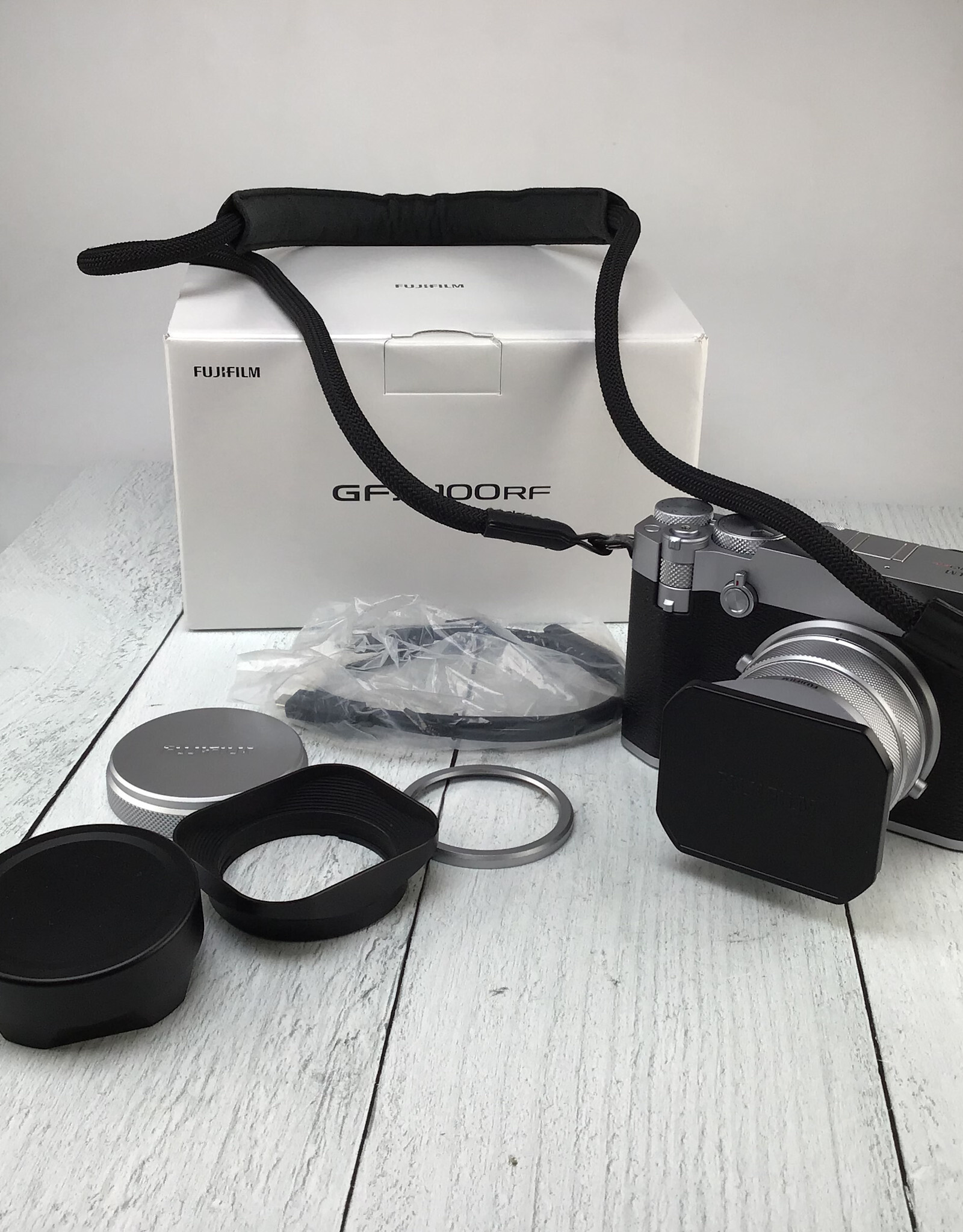 FUJI Fujifilm GFX100 RF Camera Silver in Box Used Good
