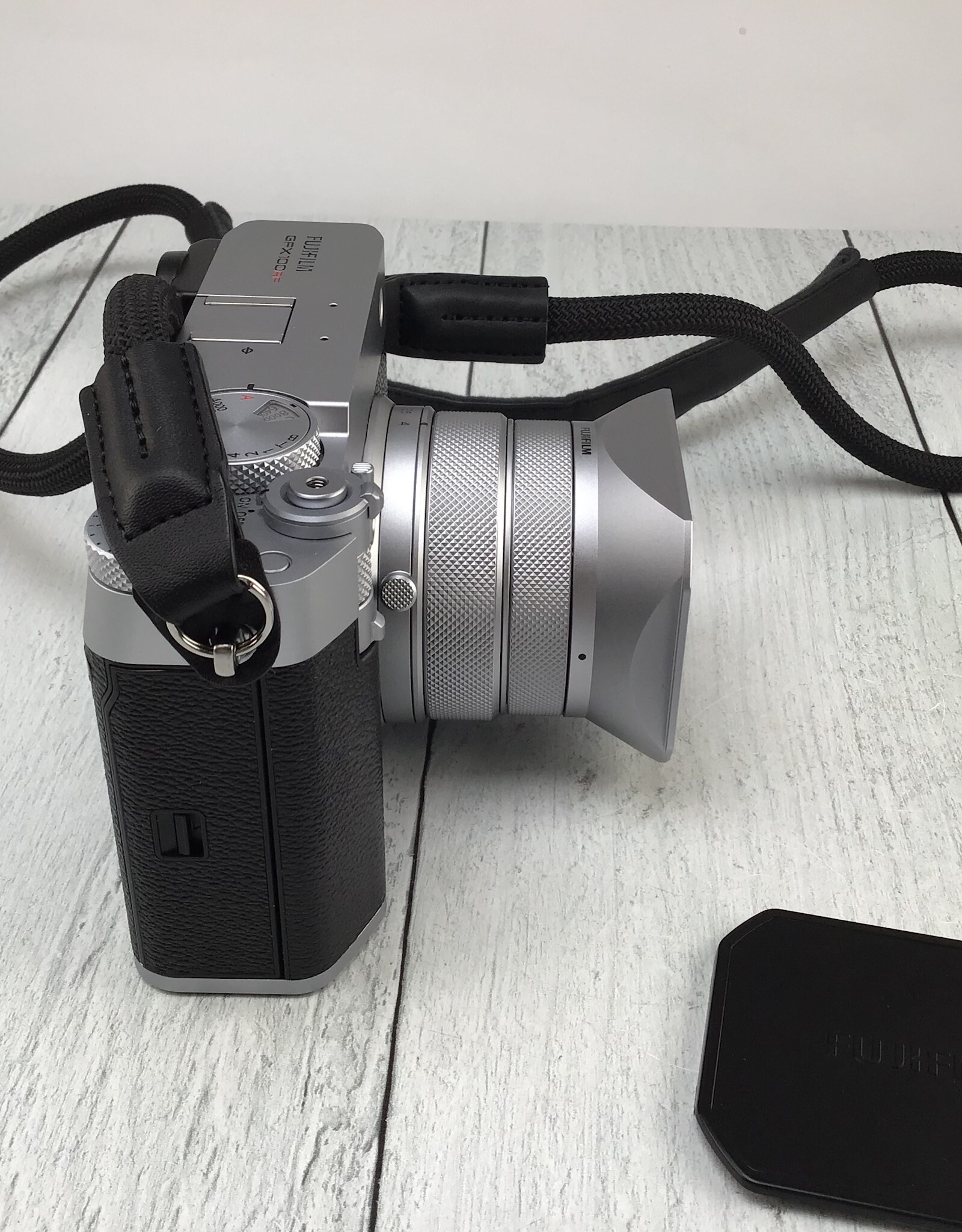 FUJI Fujifilm GFX100 RF Camera Silver in Box Used Good