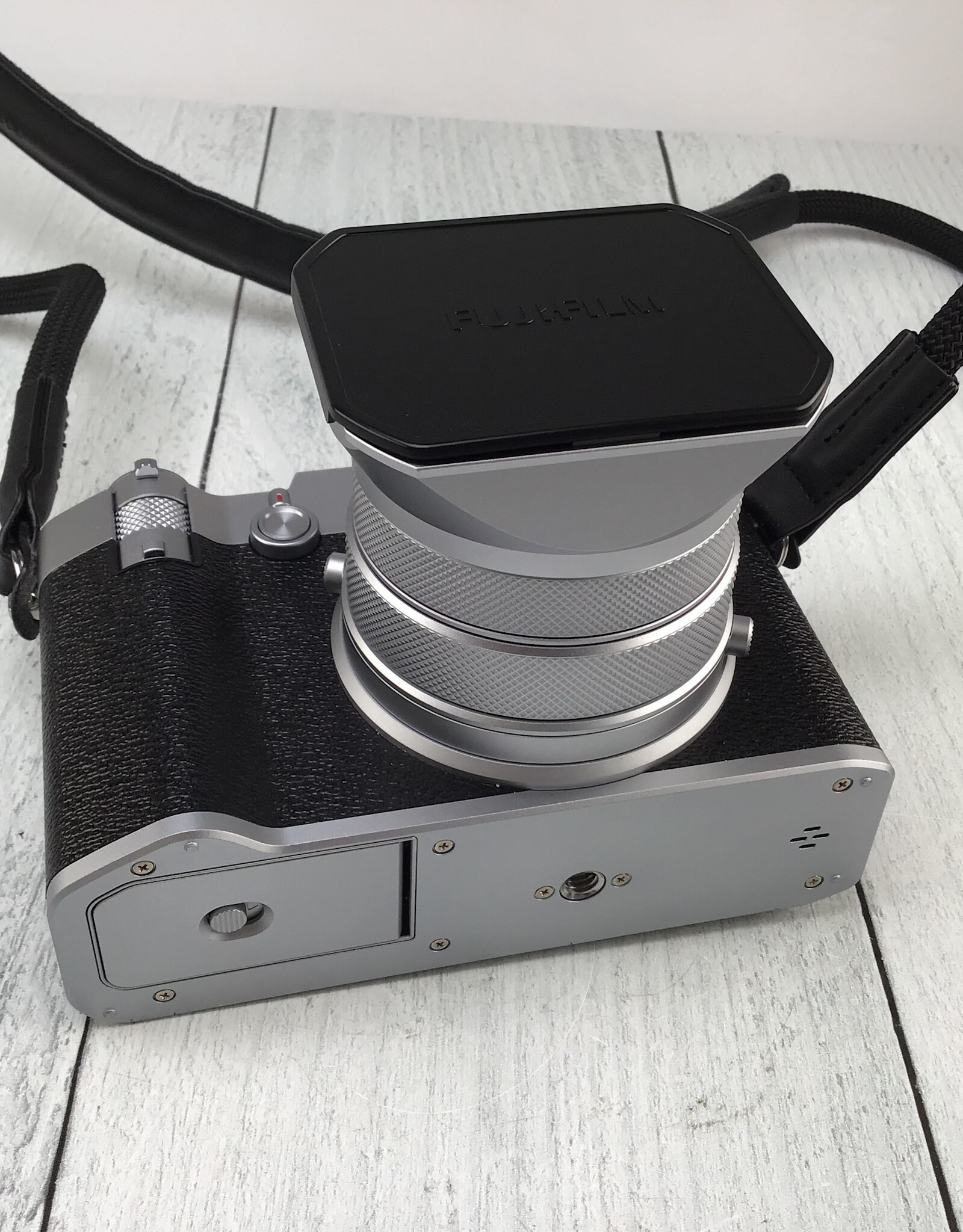 FUJI Fujifilm GFX100 RF Camera Silver in Box Used Good