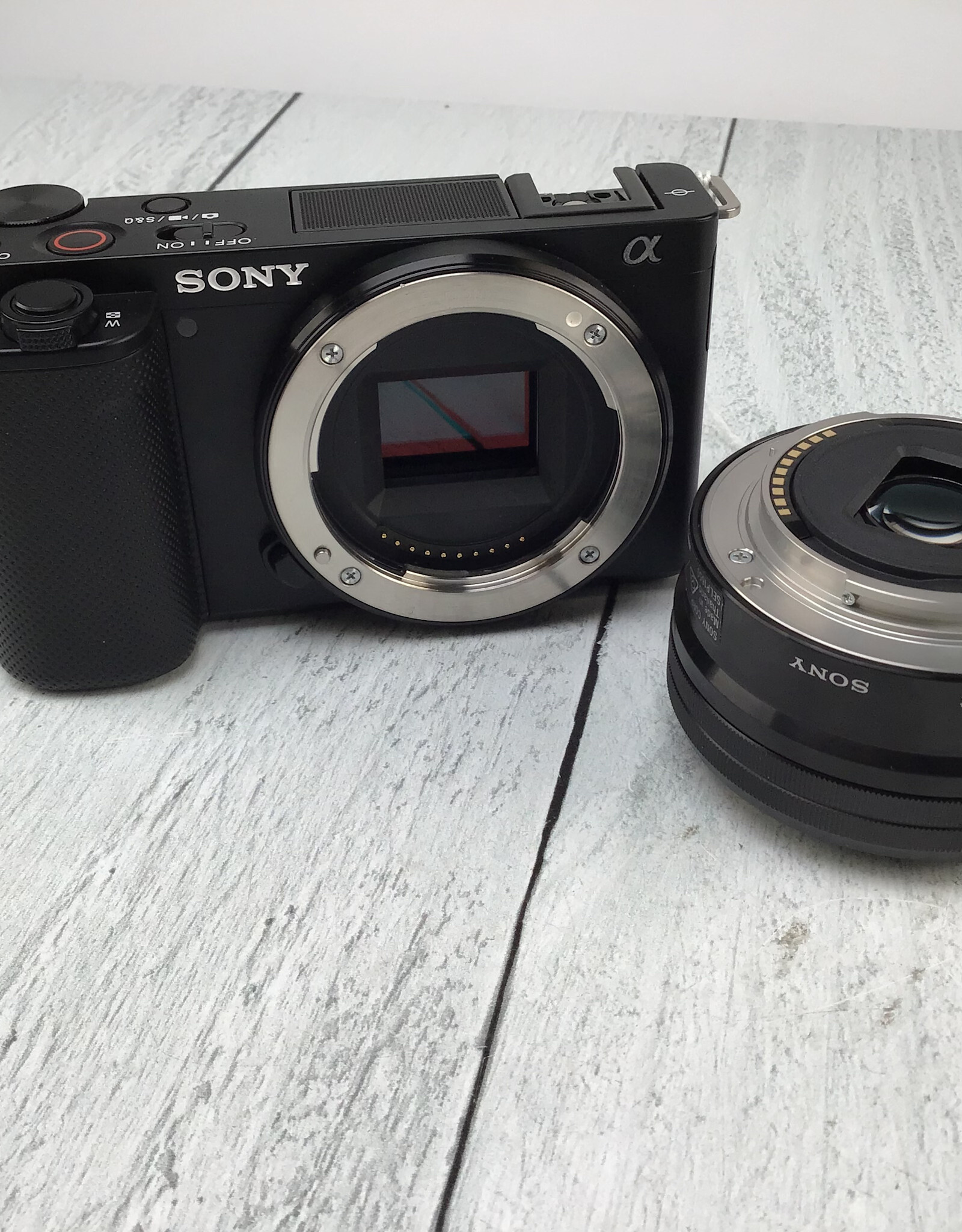 SONY Sony ZV-E10 Camera w/ 16-50mm Used Good