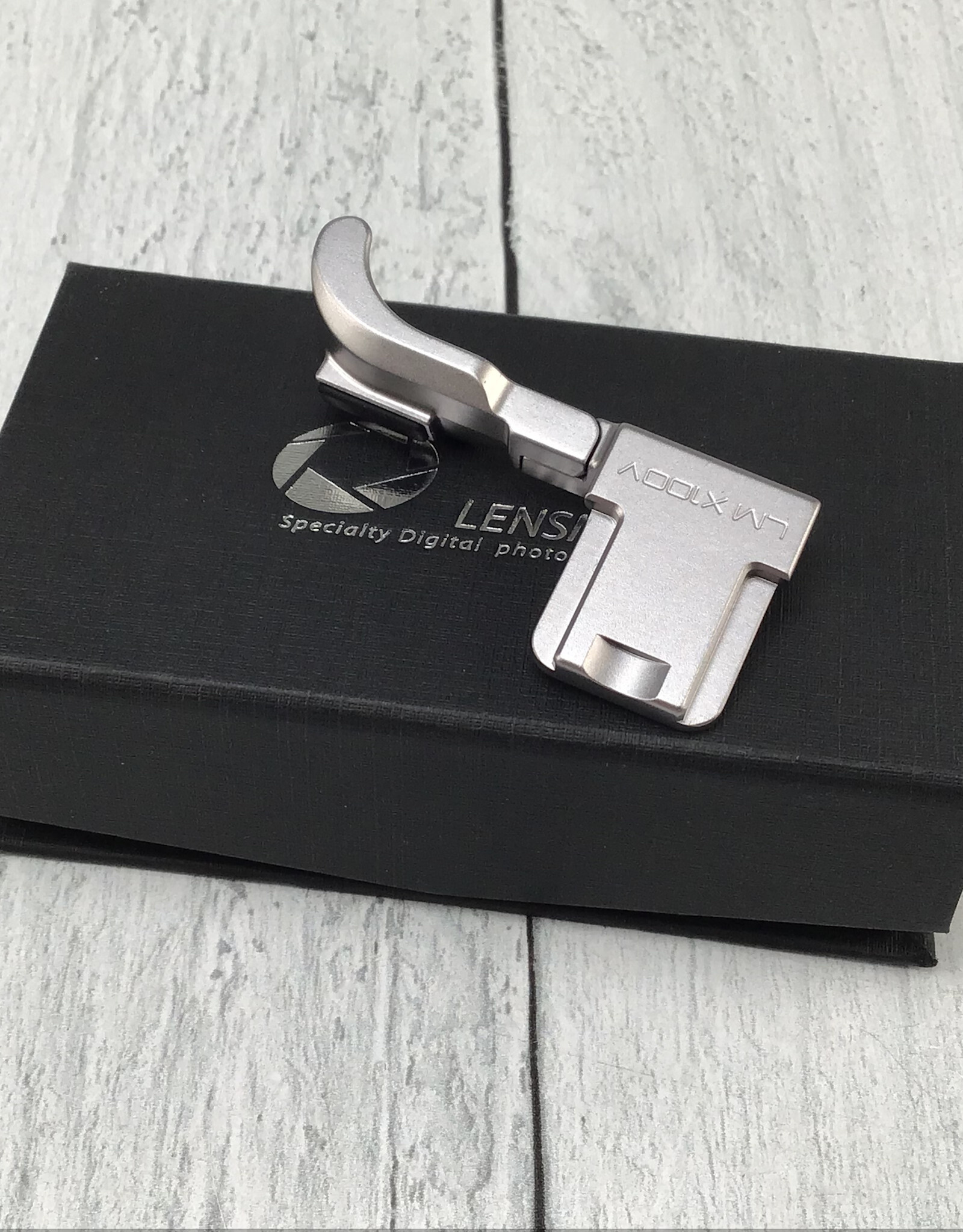 lensmate Lensmate LMX100V Thumb Grip for Fuji X100V in Used EX