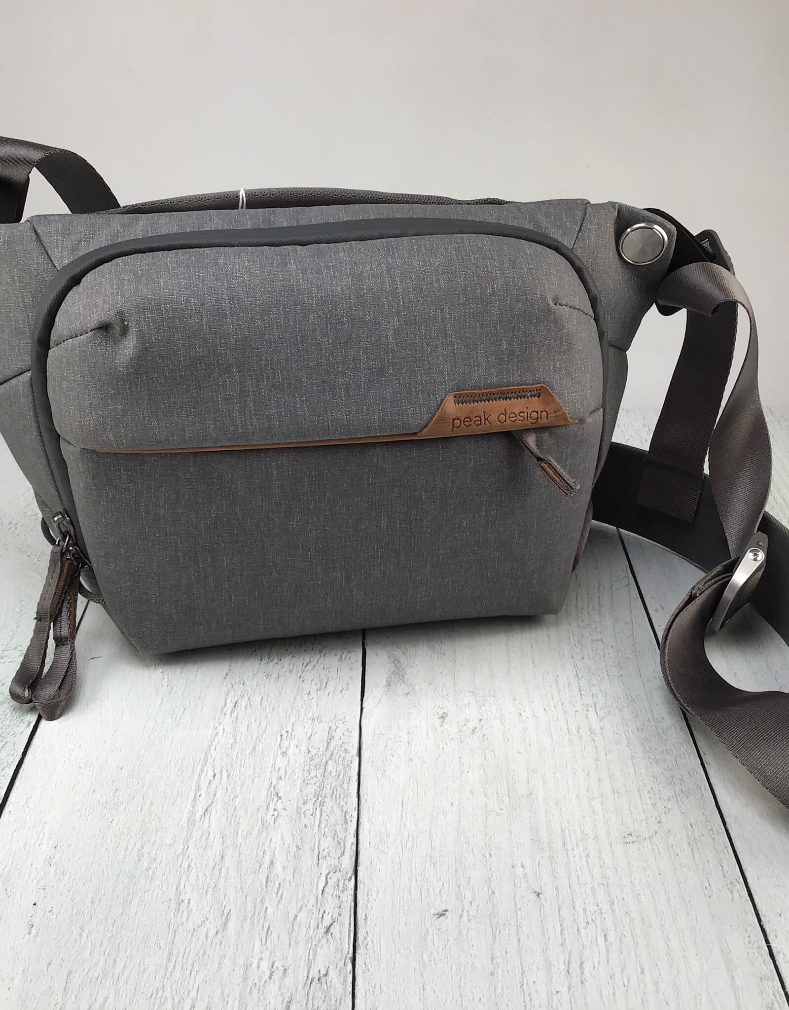 Peak Design Every Day Sling 3L Camera Bag Used Good