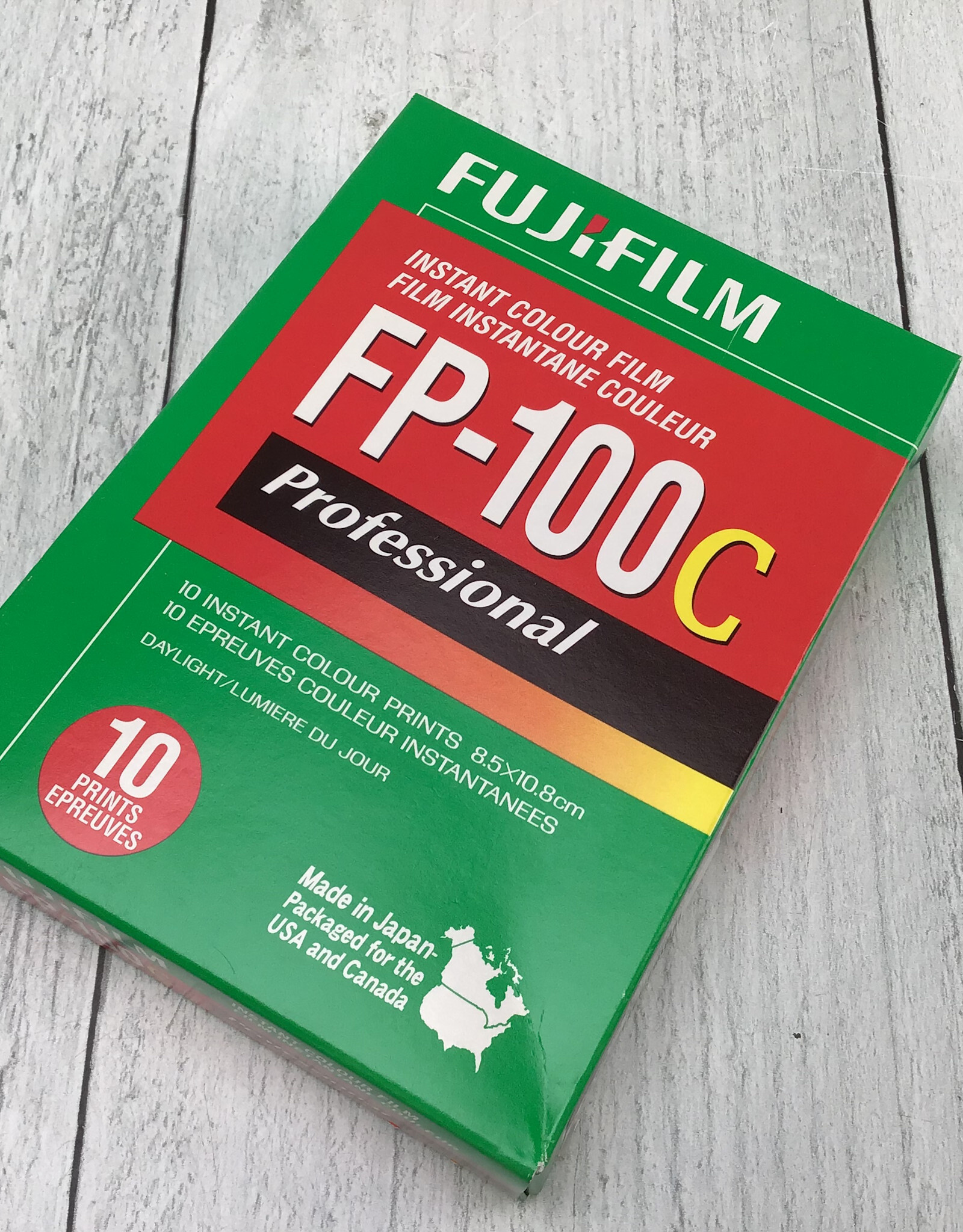 FUJI Fuji FP-100C Instant Film Expiration 08/2017 No Guarantee CLOSEOUT