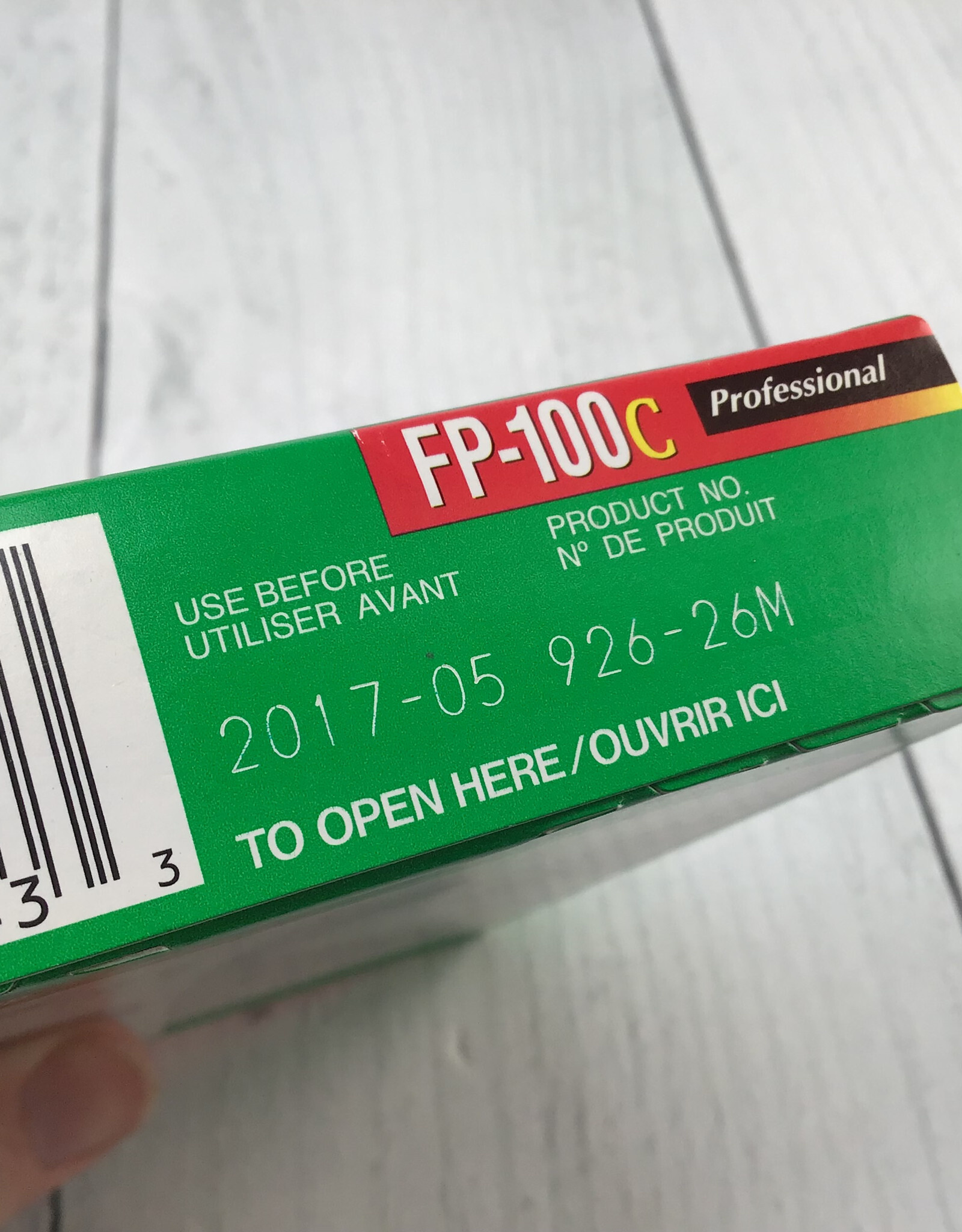 FUJI Fuji FP-100C Instant Film Expiration 05/2017 No Guarantee CLOSEOUT