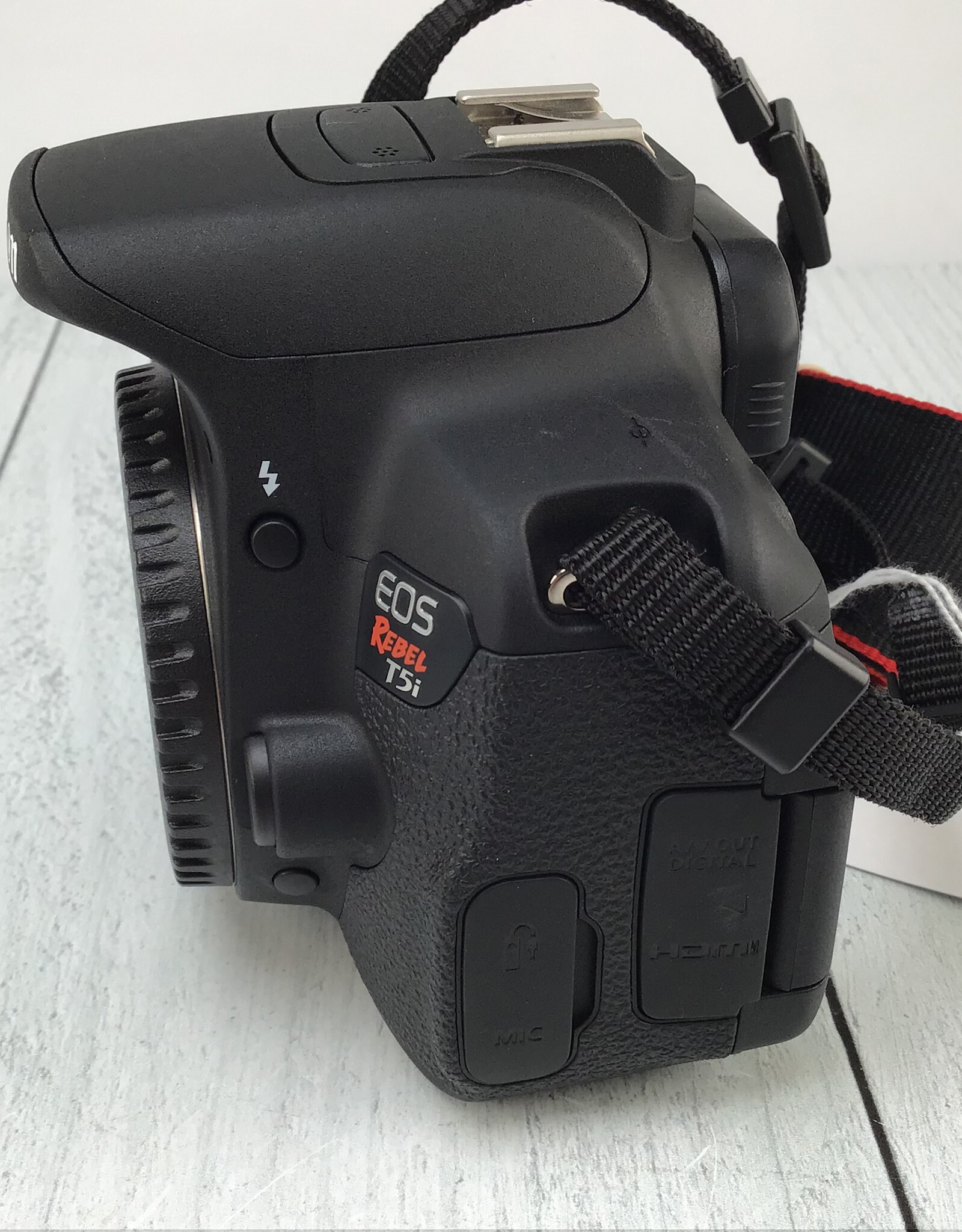 CANON Canon Rebel T5i Camera Body Used Good
