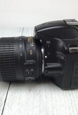 NIKON Nikon D3200 Camera w/ 18-55mm VR Used Fair