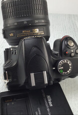 NIKON Nikon D3200 Camera w/ 18-55mm VR Used Fair