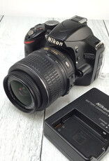 NIKON Nikon D3200 Camera w/ 18-55mm VR Used Fair
