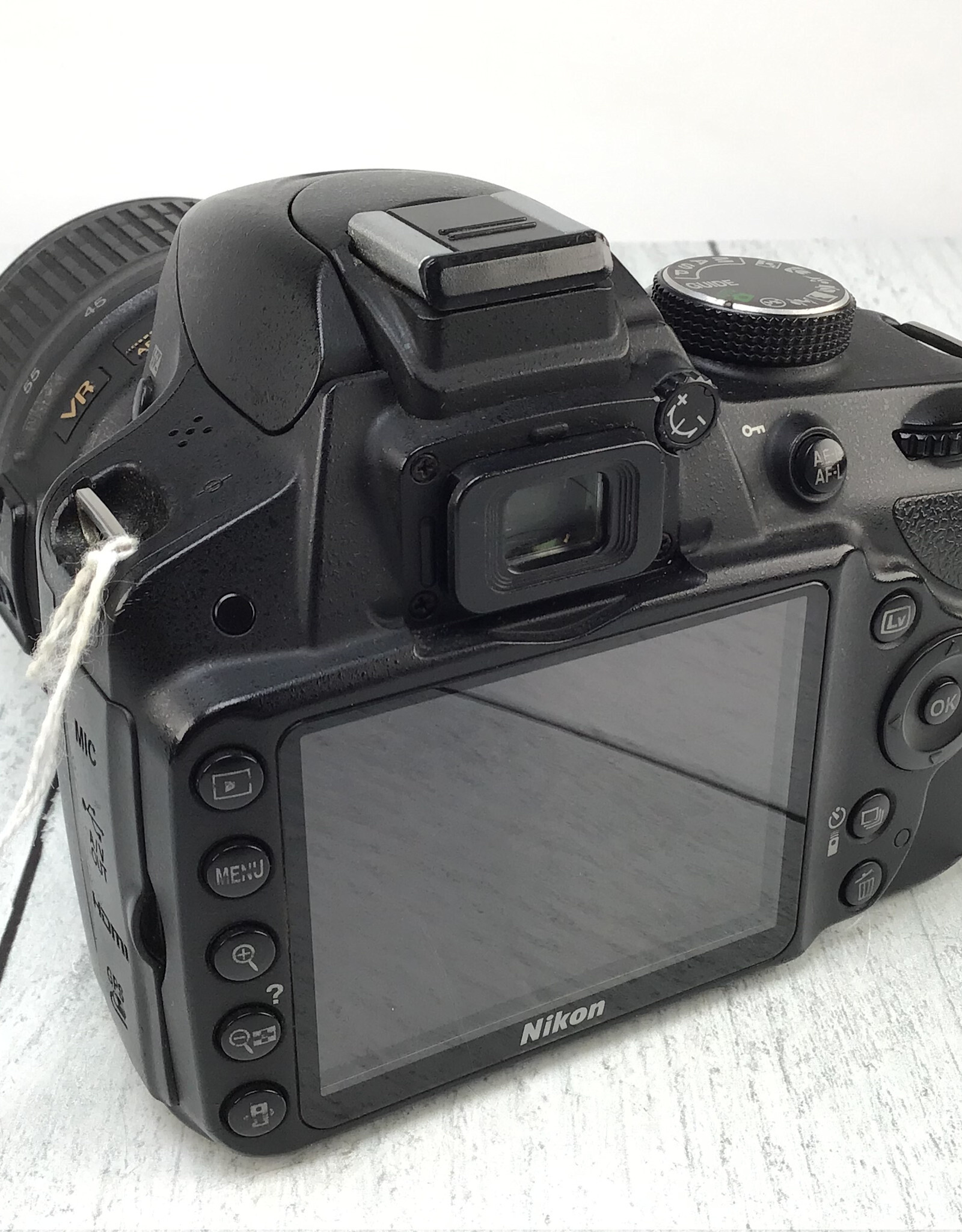 NIKON Nikon D3200 Camera w/ 18-55mm VR Used Fair