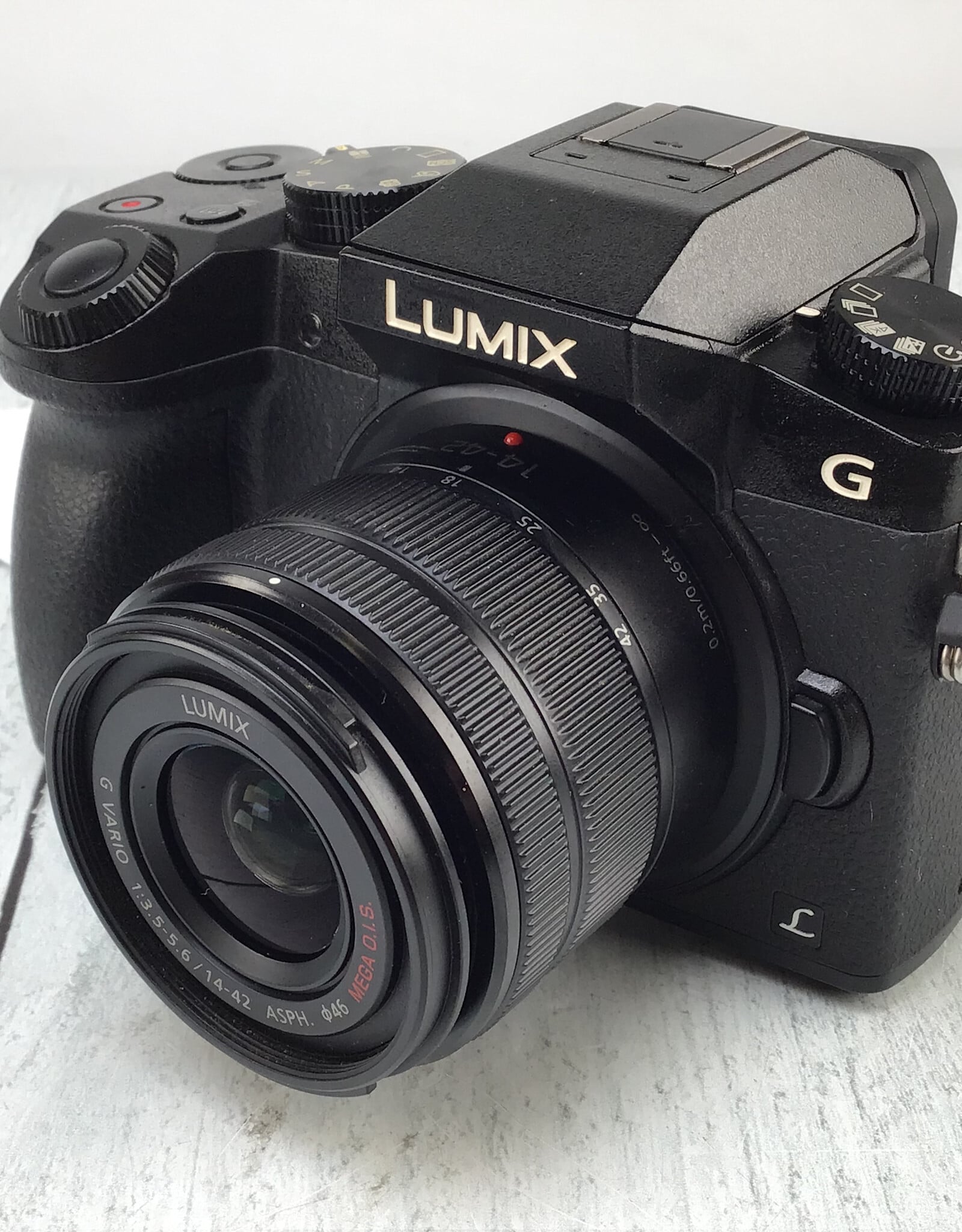 PANASONIC Panasonic Lumix DMC-G7 Camera w/ 14-42mm Used Good