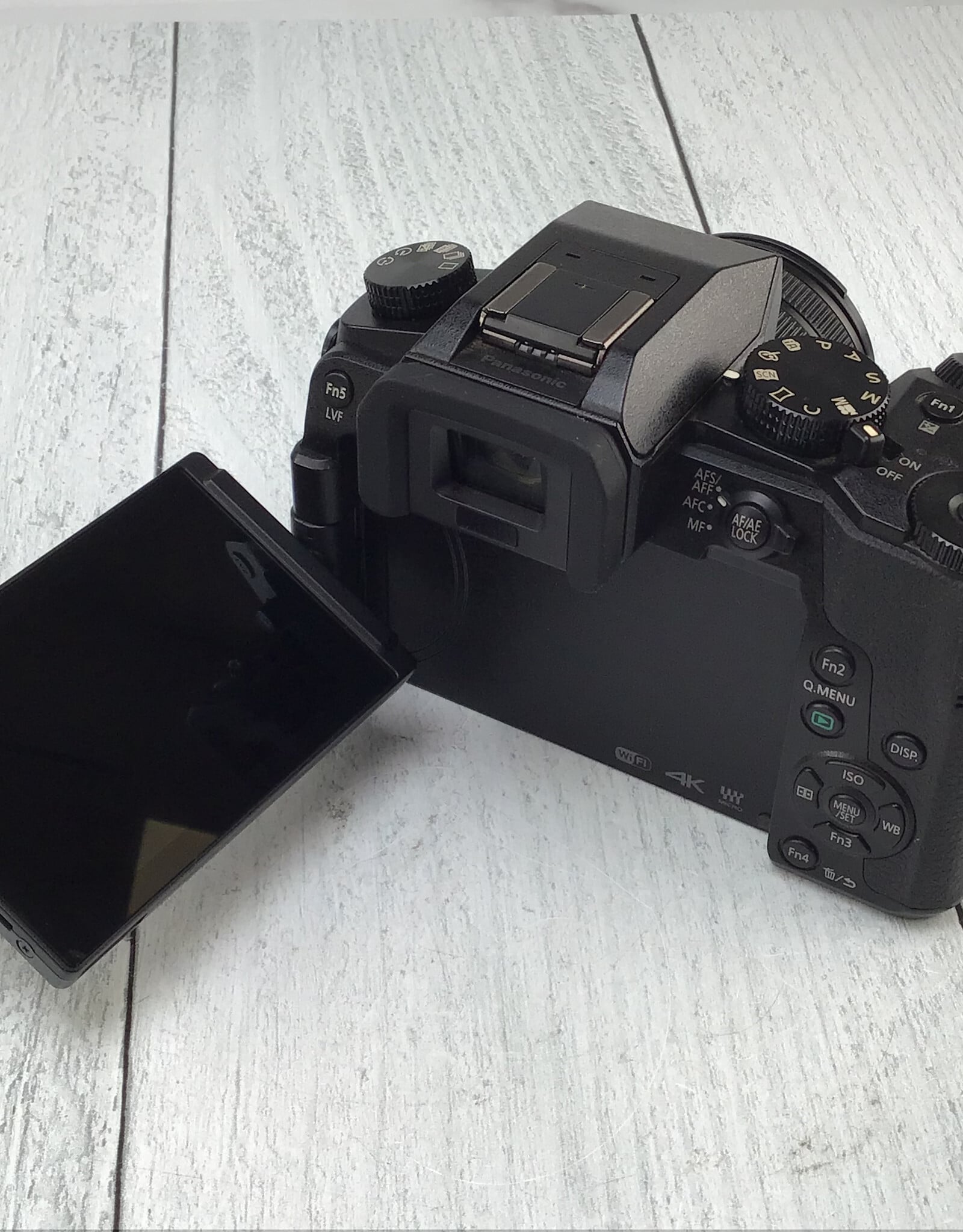 PANASONIC Panasonic Lumix DMC-G7 Camera w/ 14-42mm Used Good