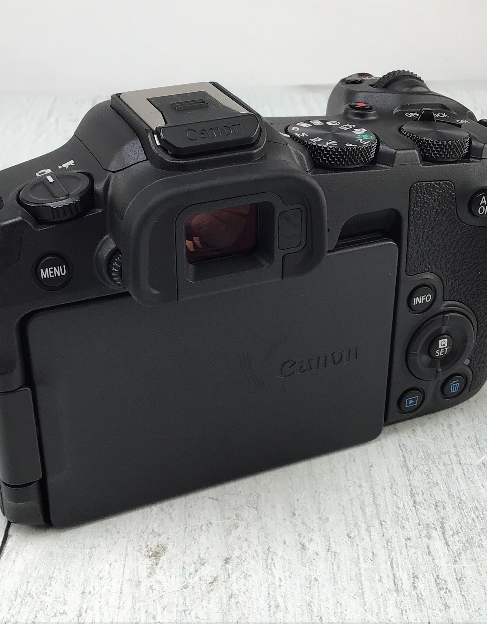 CANON Canon EOS R8 Camera Body Used Good