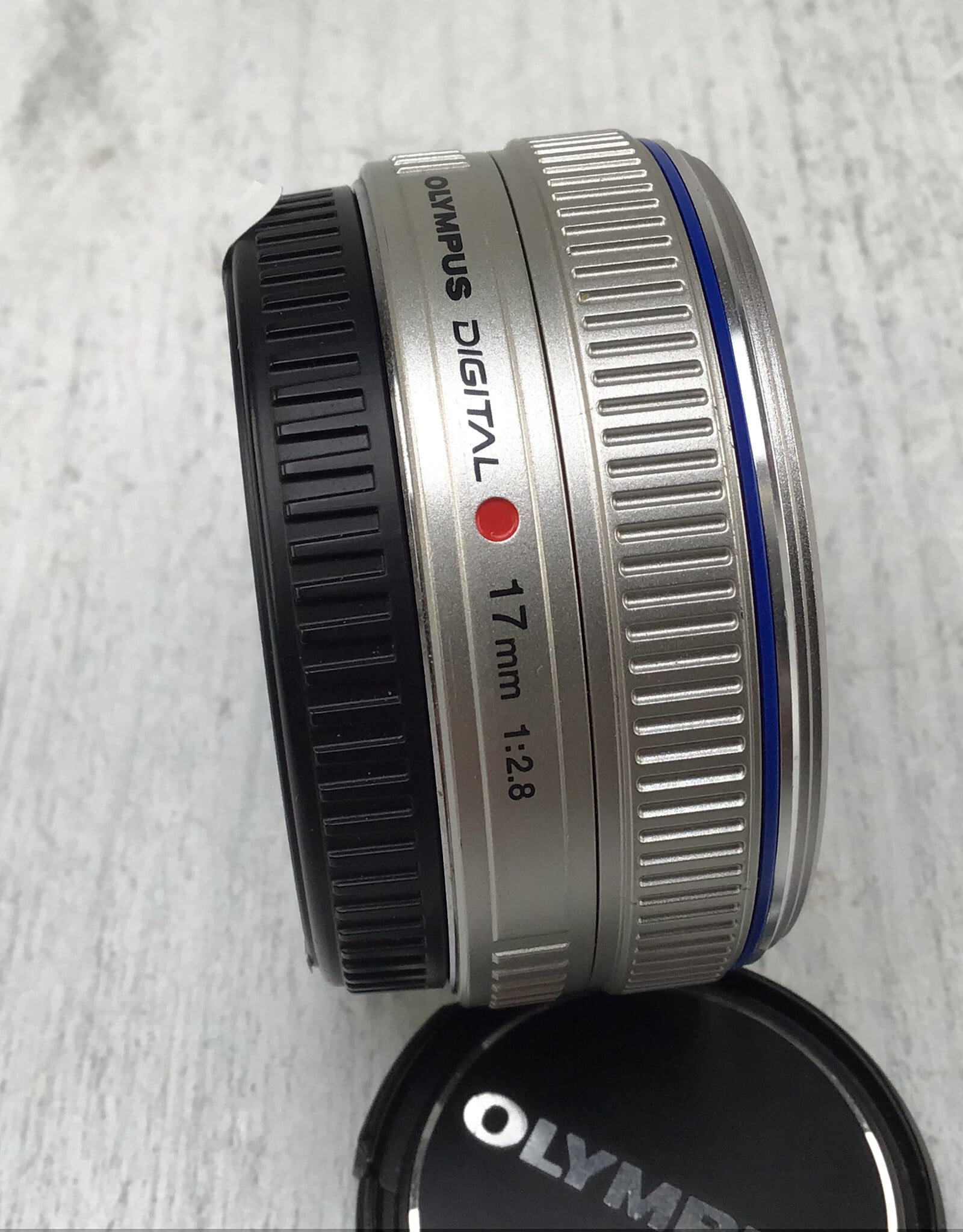 OLYMPUS Olympus 17mm f2.8 Lens for MFT Mount Used Good