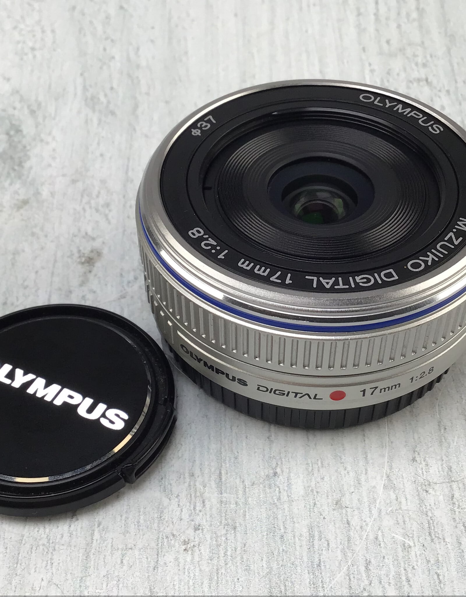 OLYMPUS Olympus 17mm f2.8 Lens for MFT Mount Used Good