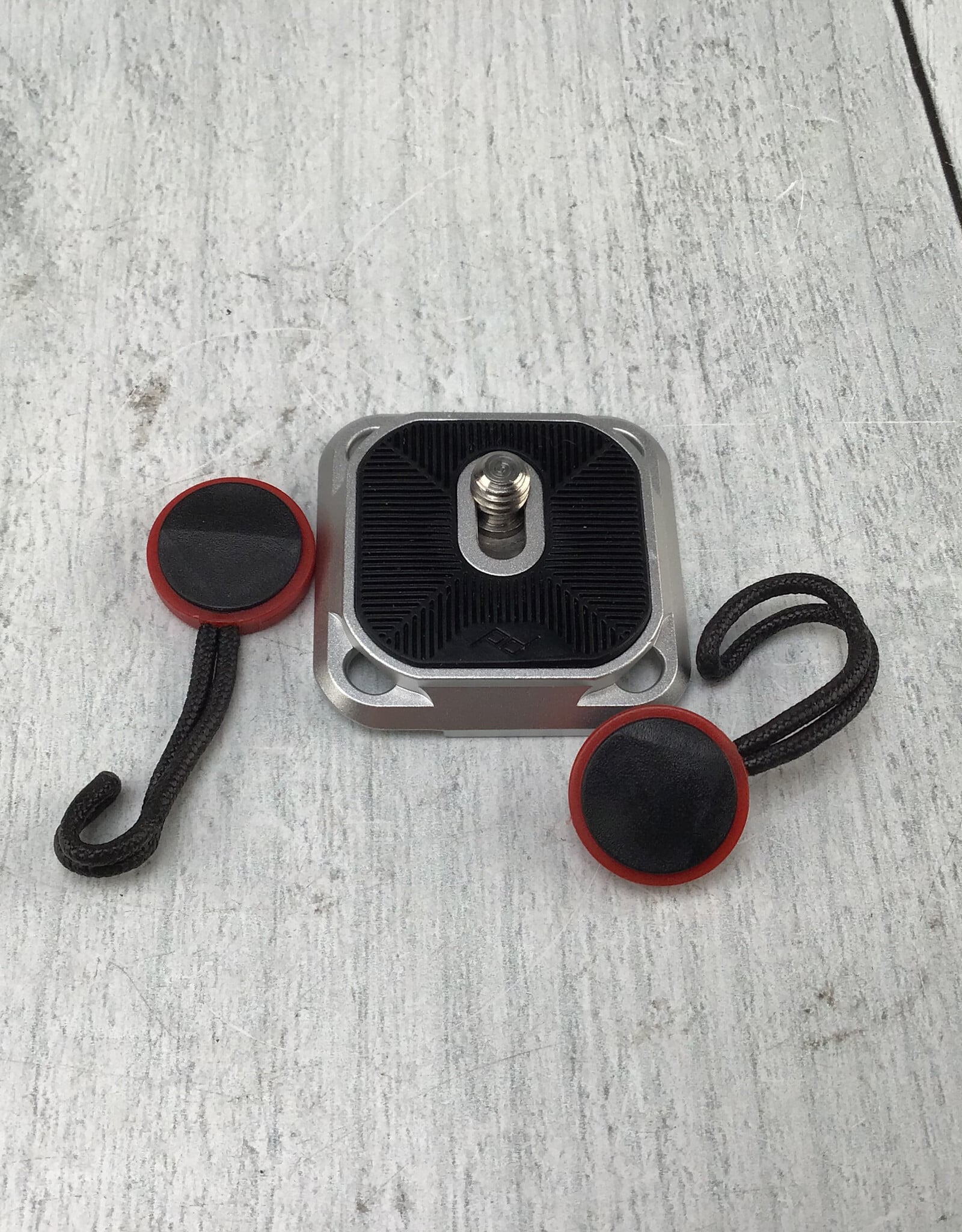 Peak Design Standard Tripod Plate and 2 Anchors Used Good