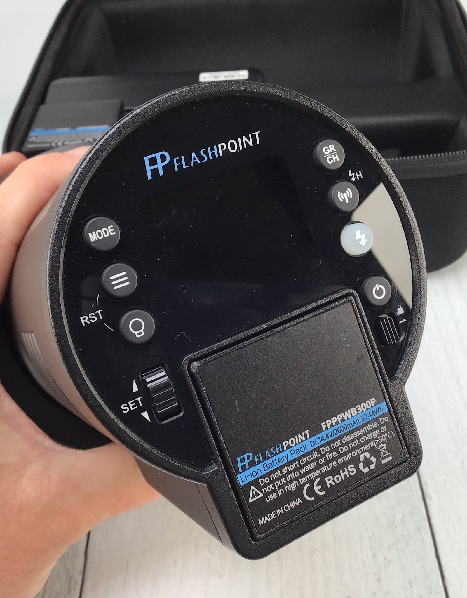 Flashpoint Flashpoint XPLOR 300 Pro TTL R2 Used Good