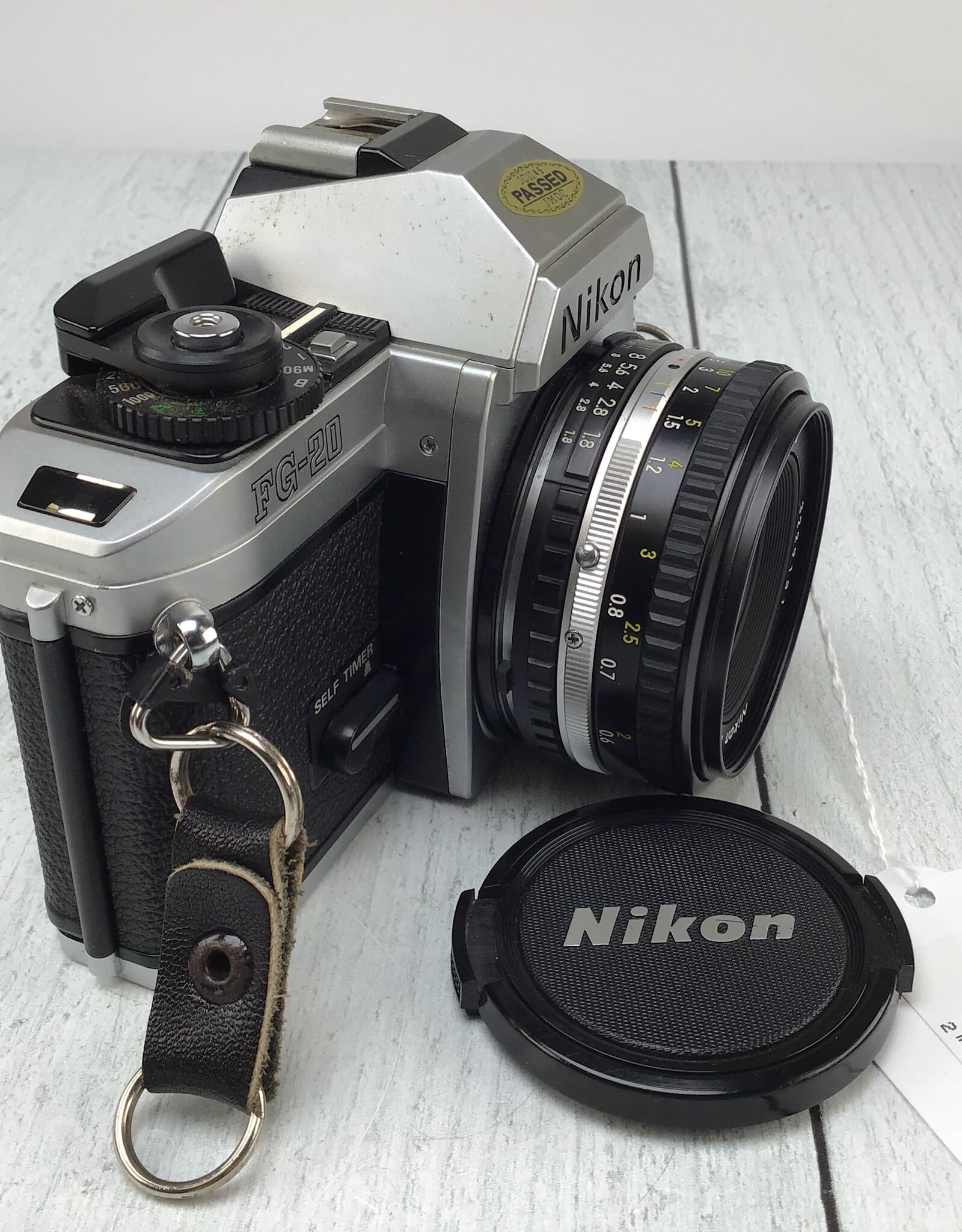 NIKON Nikon FG-20 Camera w/ Series E 50mm f1.8 Used Good