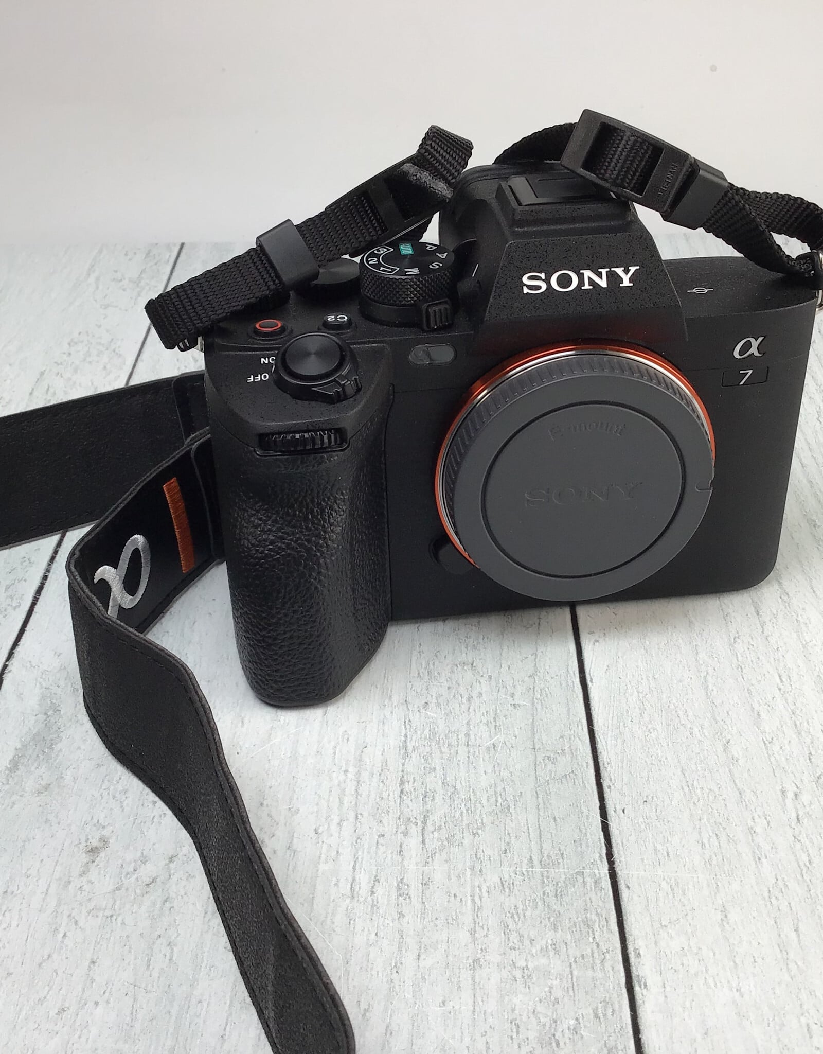 SONY Sony A7 IV Camera Kit w/ 28-70mm in Box Used EX
