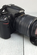 NIKON Nikon D5000 Camera w/ 18-55mm Used Fair
