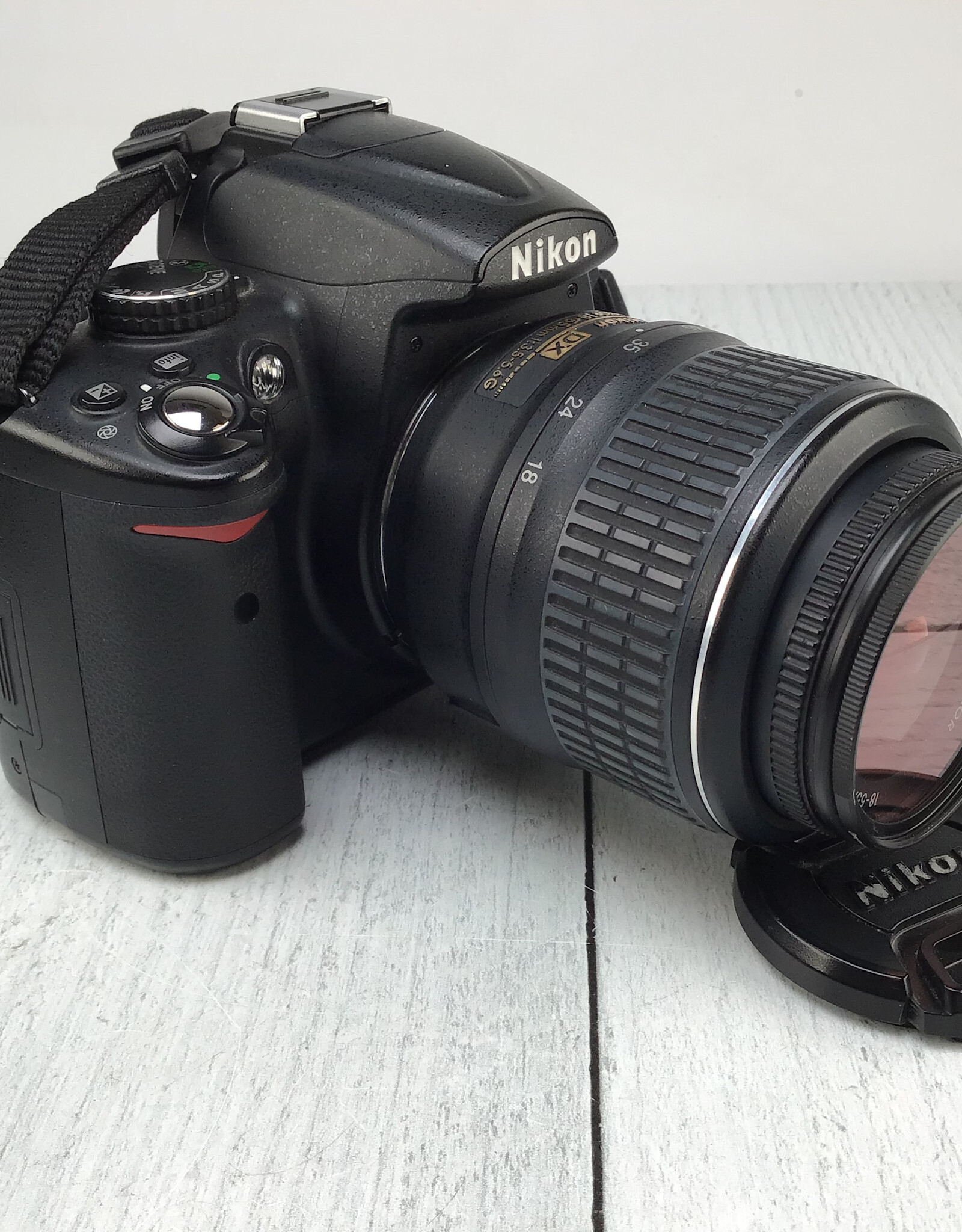 NIKON Nikon D5000 Camera w/ 18-55mm Used Fair