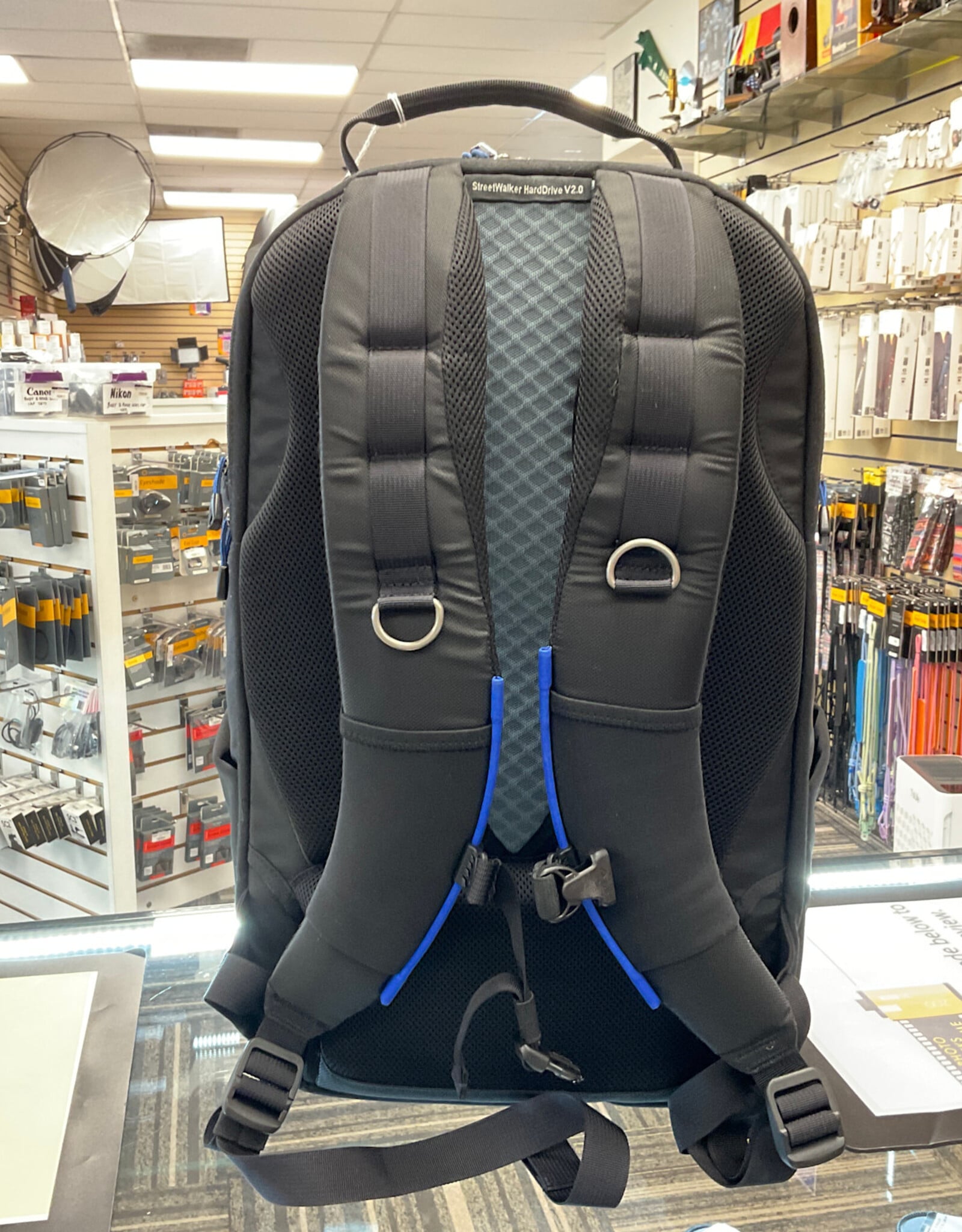 THINK TANK Think Tank StreetWalker Hard Drive V2.0 Camera Backpack Used Good