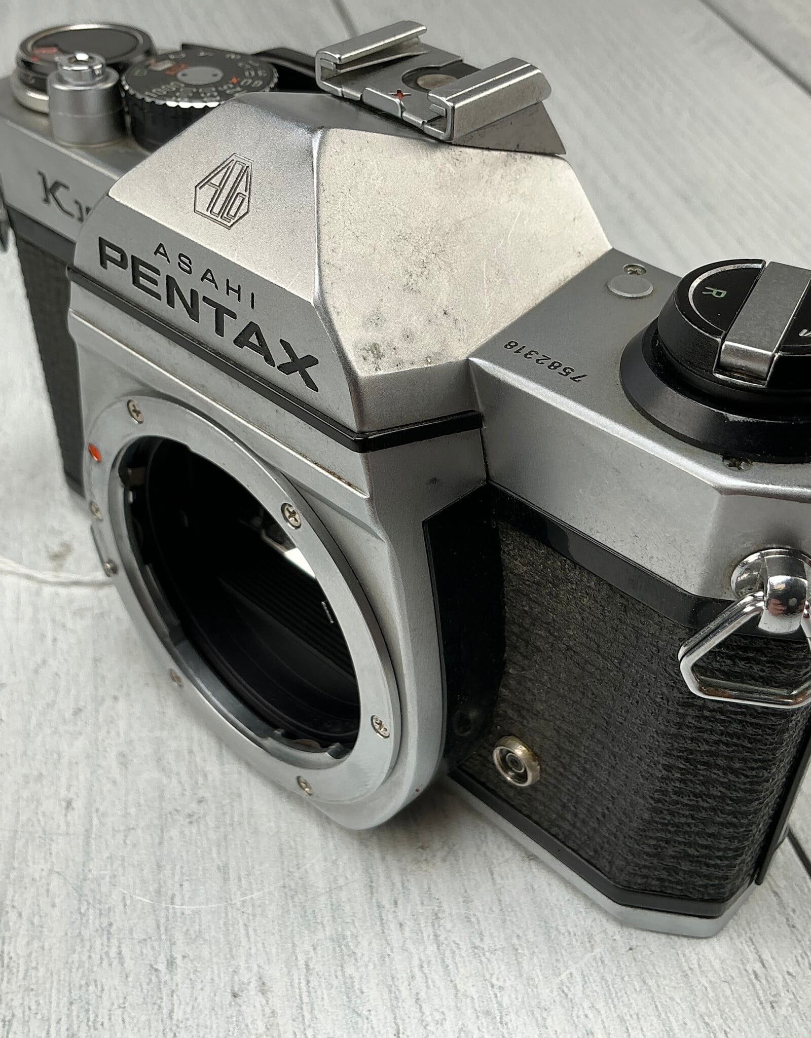 Pentax Pentax K1000 Camera No Meter Used As Is