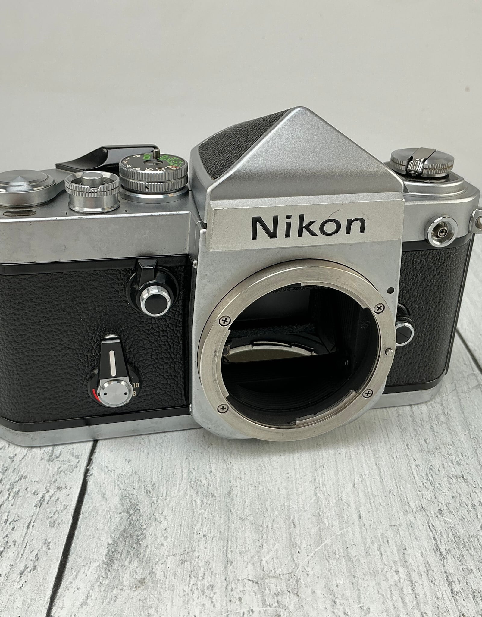 NIKON Nikon F2 w/Standard Prism Finder Silver Camera Body Used Good