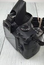 NIKON Nikon D3000 Camera Flash Wont Close Used As Is