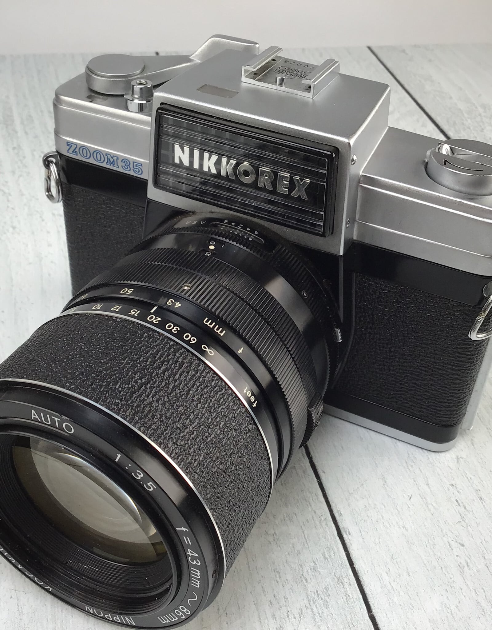 NIKON Nikon Nikkorex Zoom 35 Camera in Leather Case Used Good