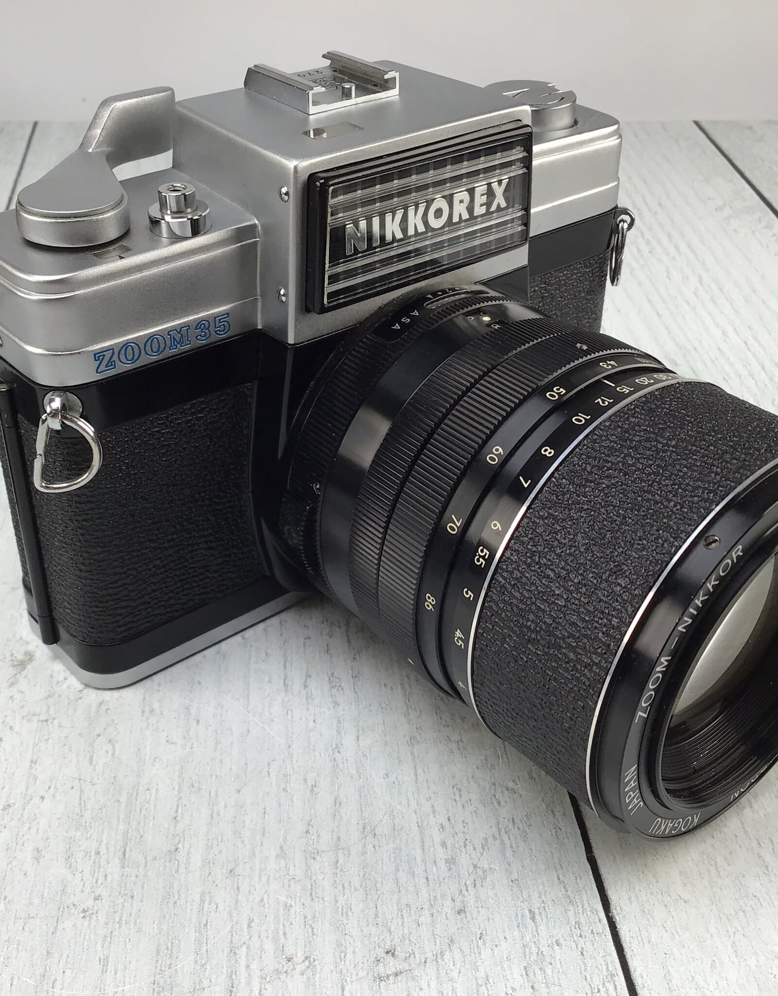 NIKON Nikon Nikkorex Zoom 35 Camera in Leather Case Used Good