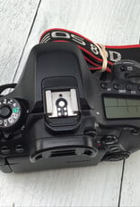CANON Canon EOS 80D Camera Body No Charger Used Good