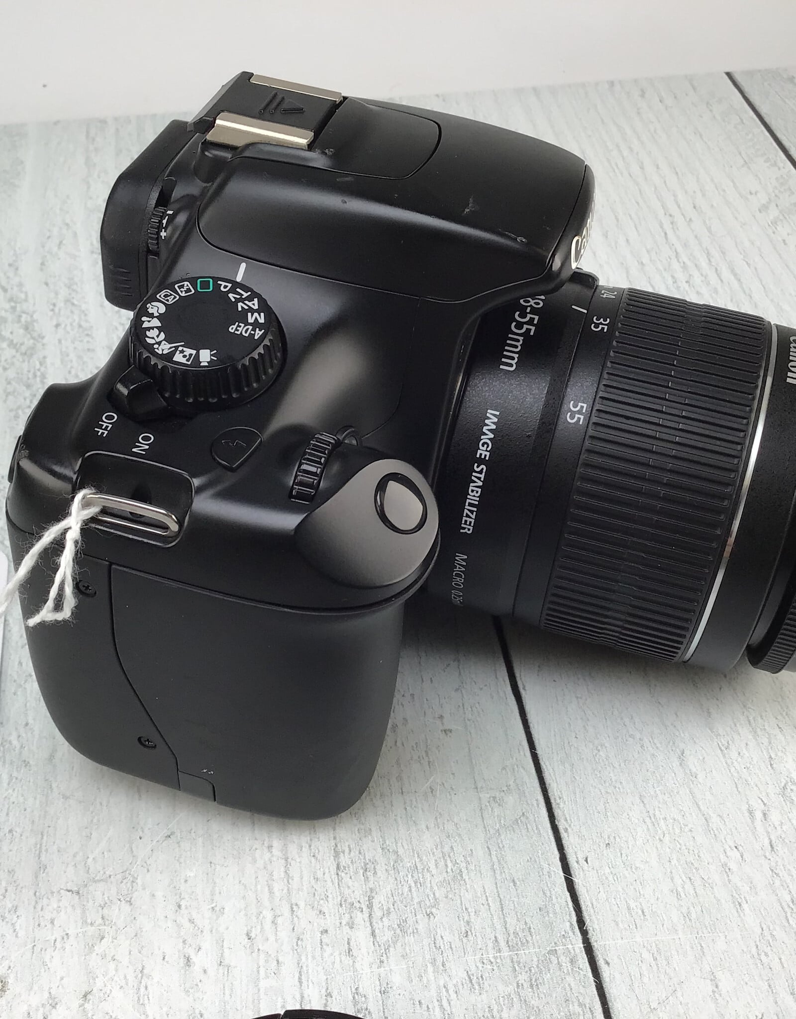 CANON Canon EOS Rebel T3 Camera w/ 18-55mm IS Used Good