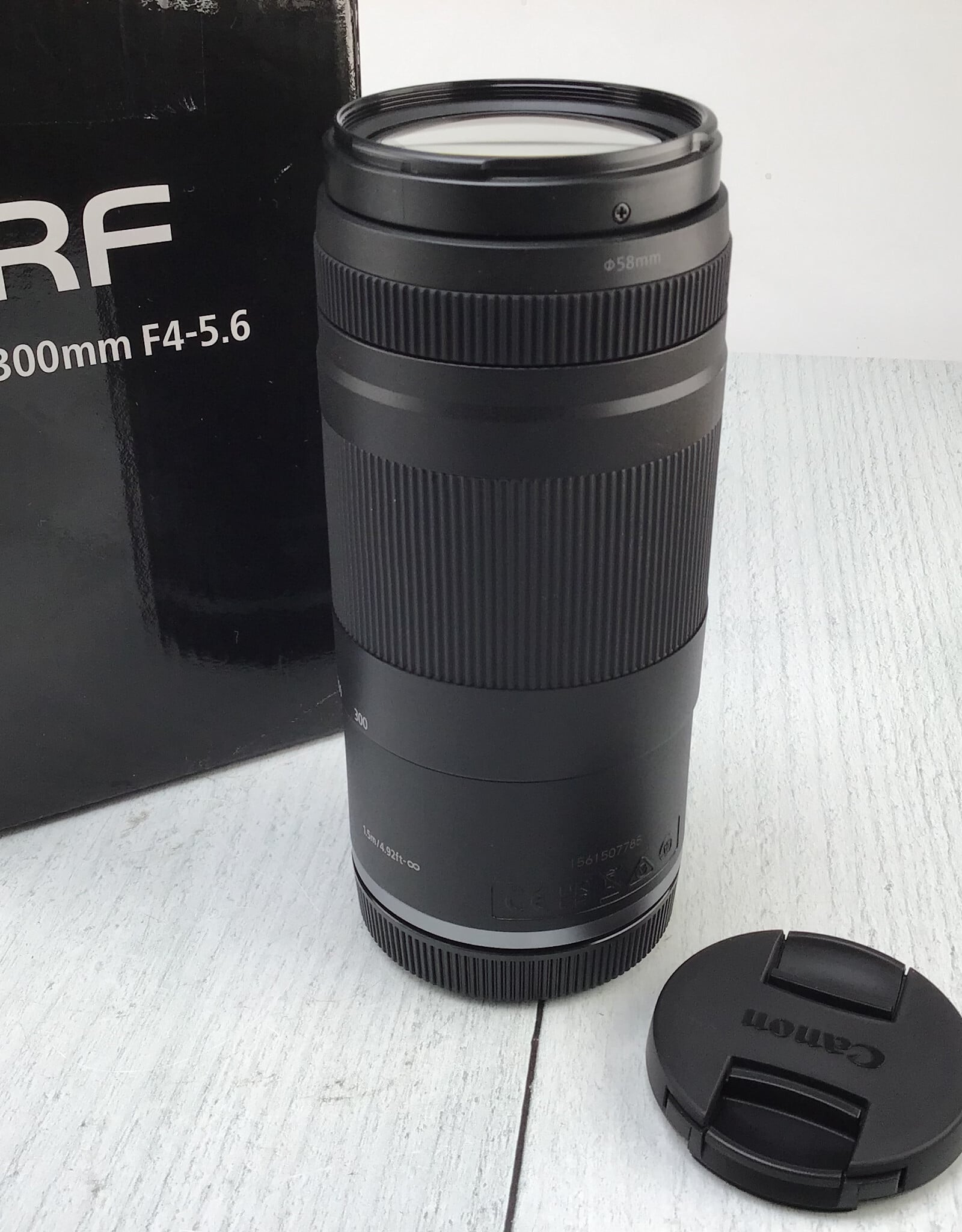 CANON Canon RF  75-300 f4-5.6 Lens in Box Used EX