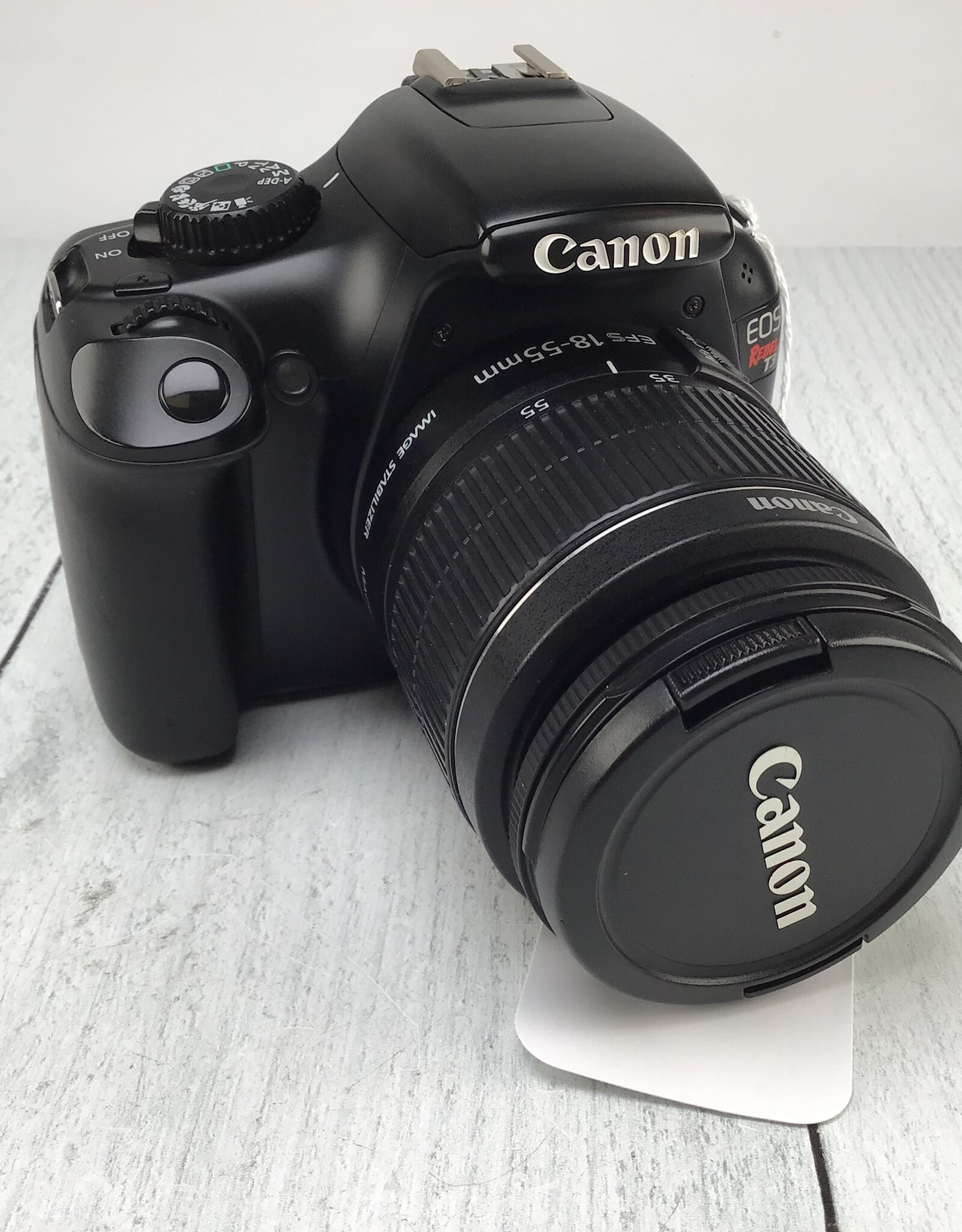 CANON Canon EOS Rebel T3 Camera w/ 18-55mm IS No Charger Used Good