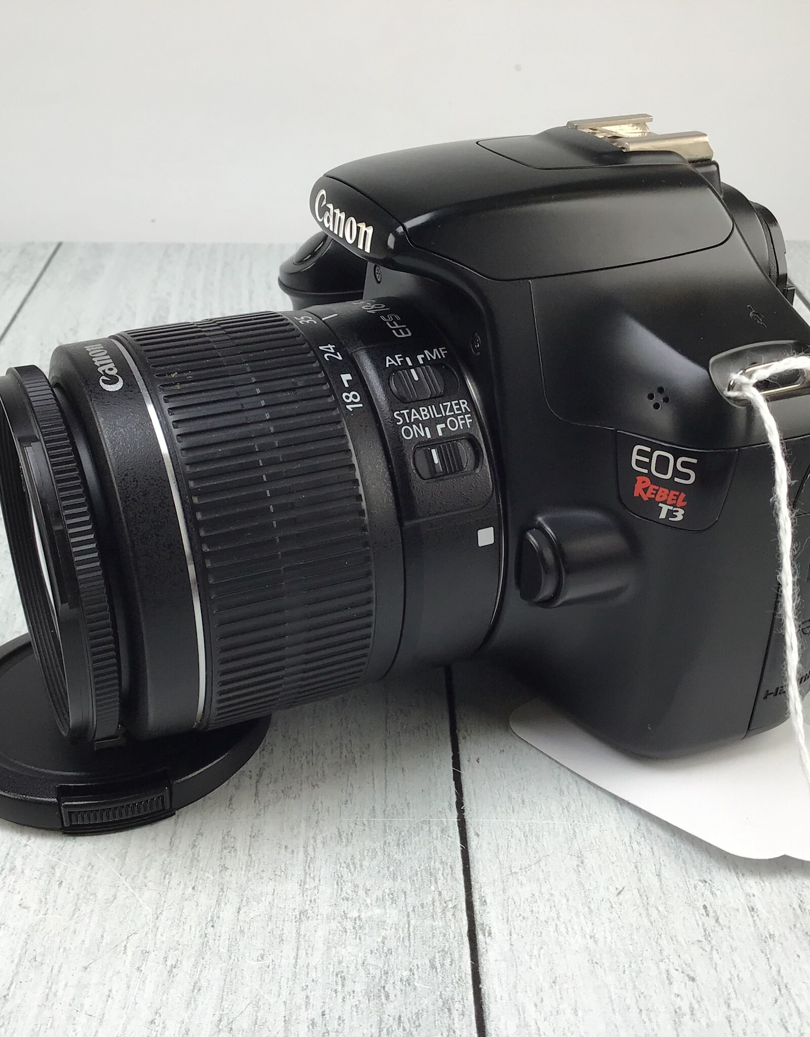 CANON Canon EOS Rebel T3 Camera w/ 18-55mm IS No Charger Used Good