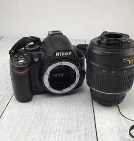 CANON Nikon D3000 Camera w/ 18-55mm VR Used Good