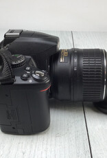 CANON Nikon D3000 Camera w/ 18-55mm VR Used Good
