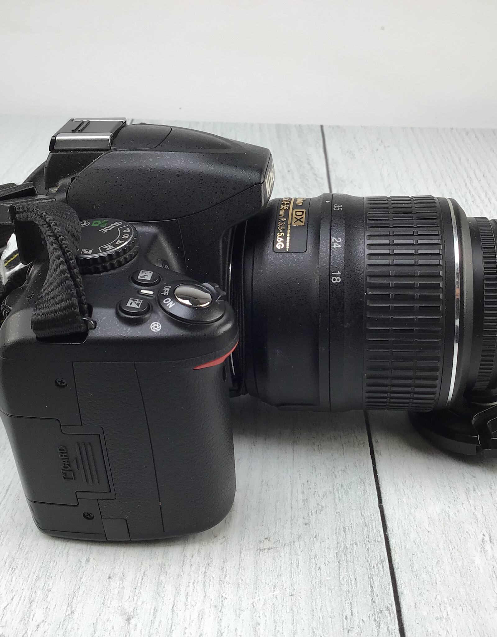 CANON Nikon D3000 Camera w/ 18-55mm VR Used Good