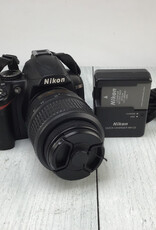 CANON Nikon D3000 Camera w/ 18-55mm VR Used Good
