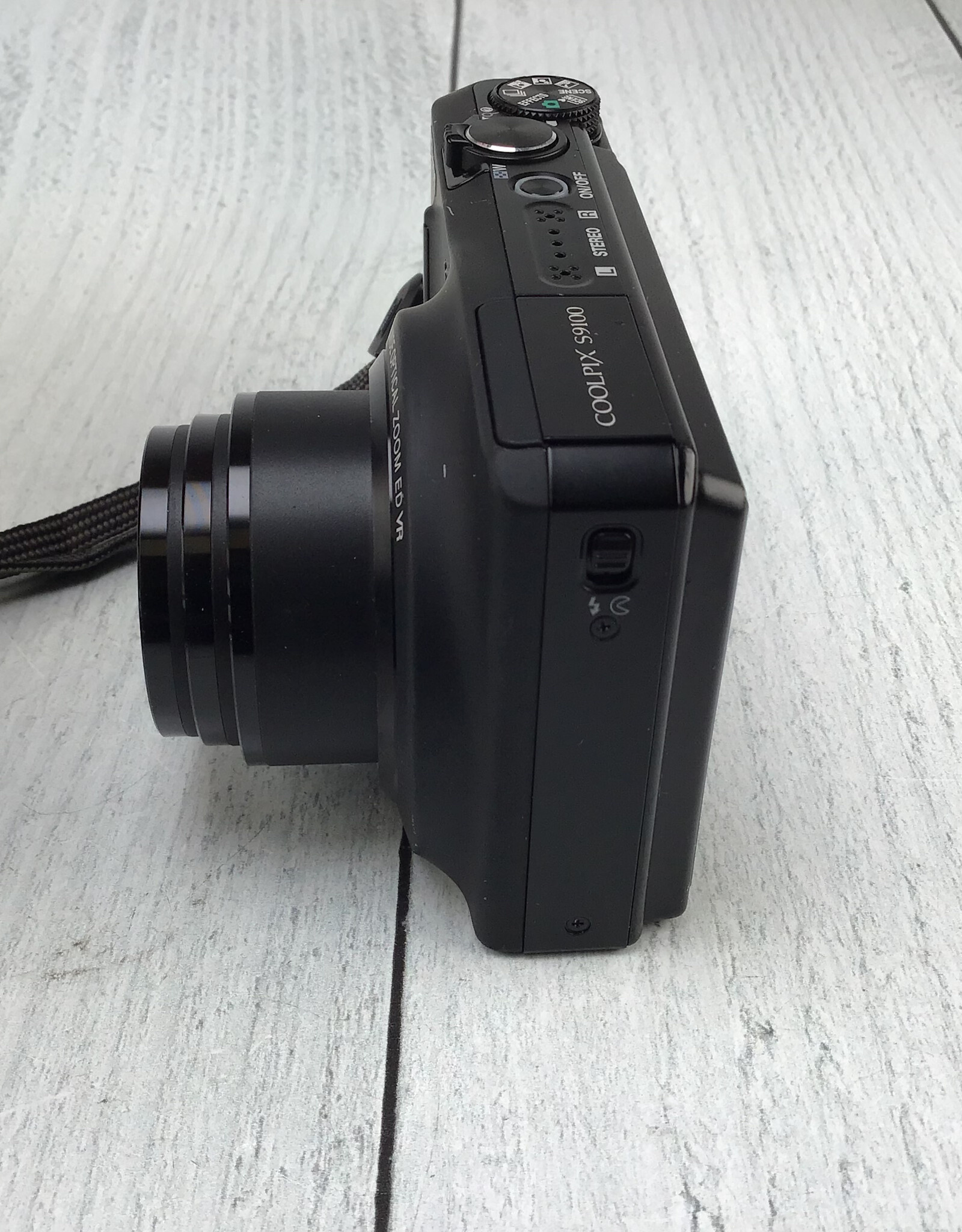 NIKON Nikon Coolpix S9100 Camera No Charger Used Good