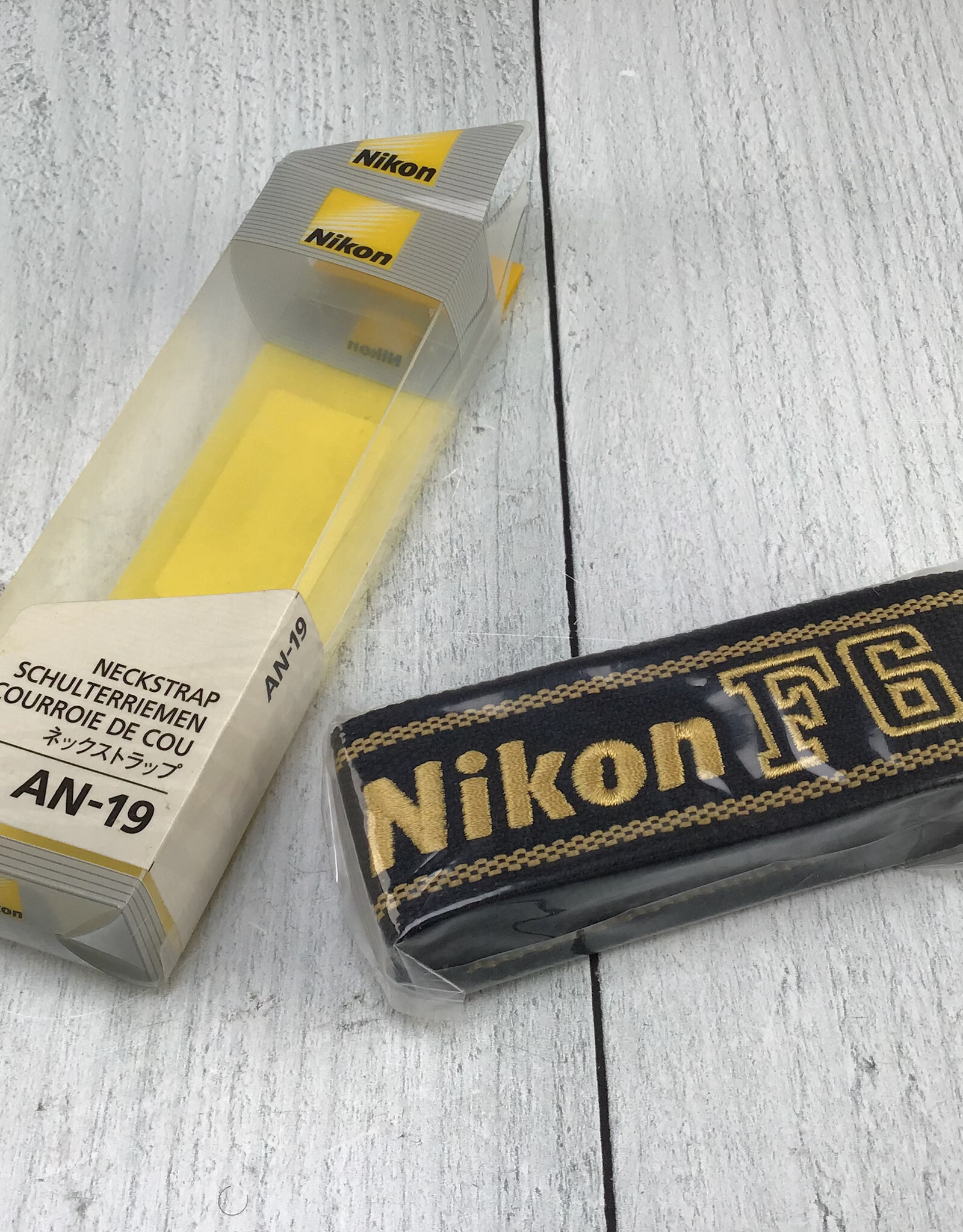 NIKON Nikon AN-19 Strap for F6 Used EX